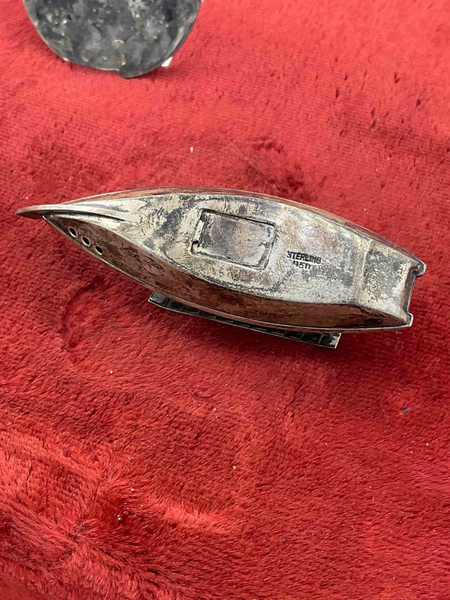 2 pcs Vintage Sterling Silver Assortment, incl. .950 Japanese Sampan Shaker & .925 Brooch. - 4