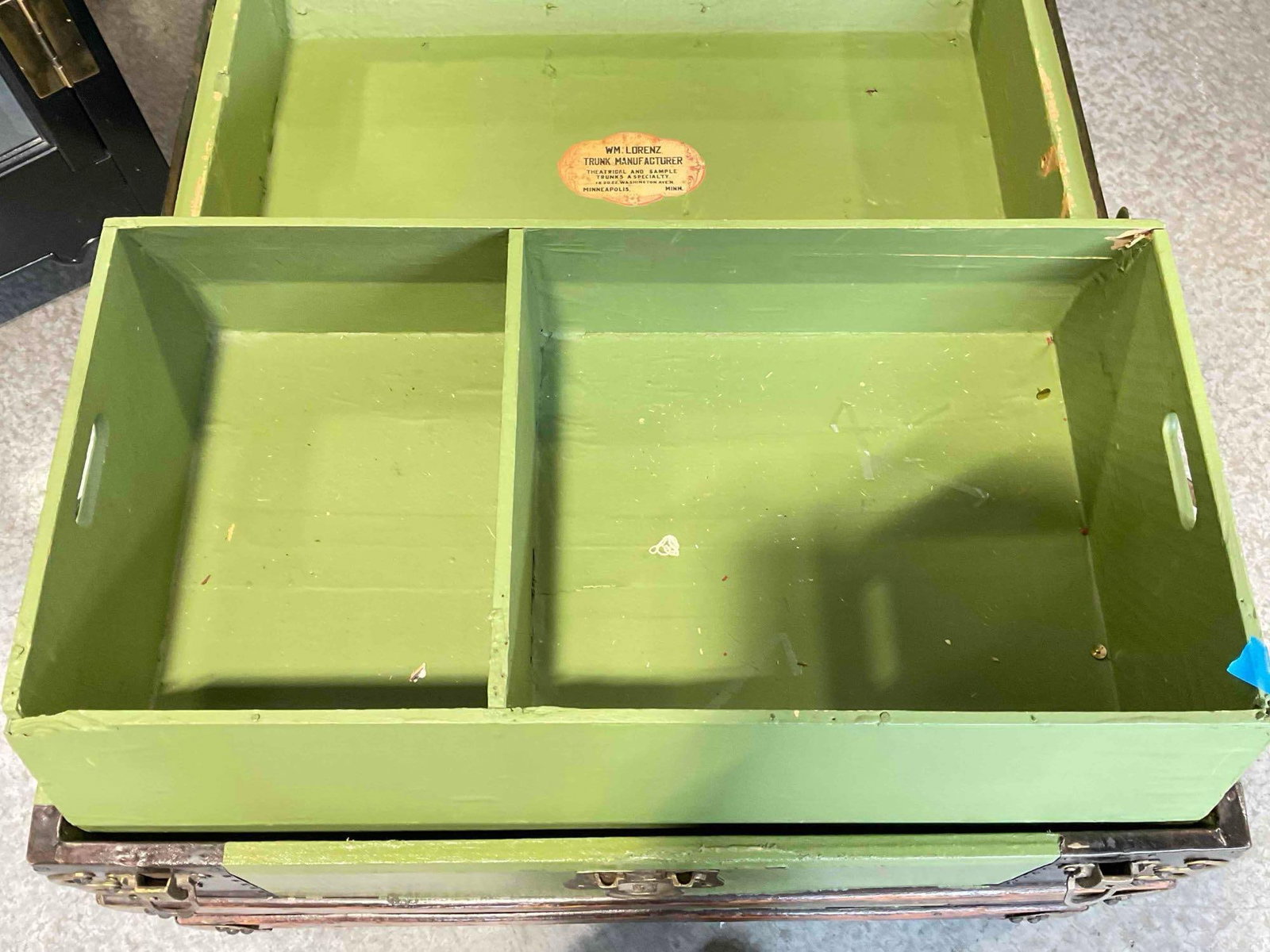 Antique WM Lorenz Apple Green Painted Wood & Metal Steamer Trunk Chest. See pics. - 4