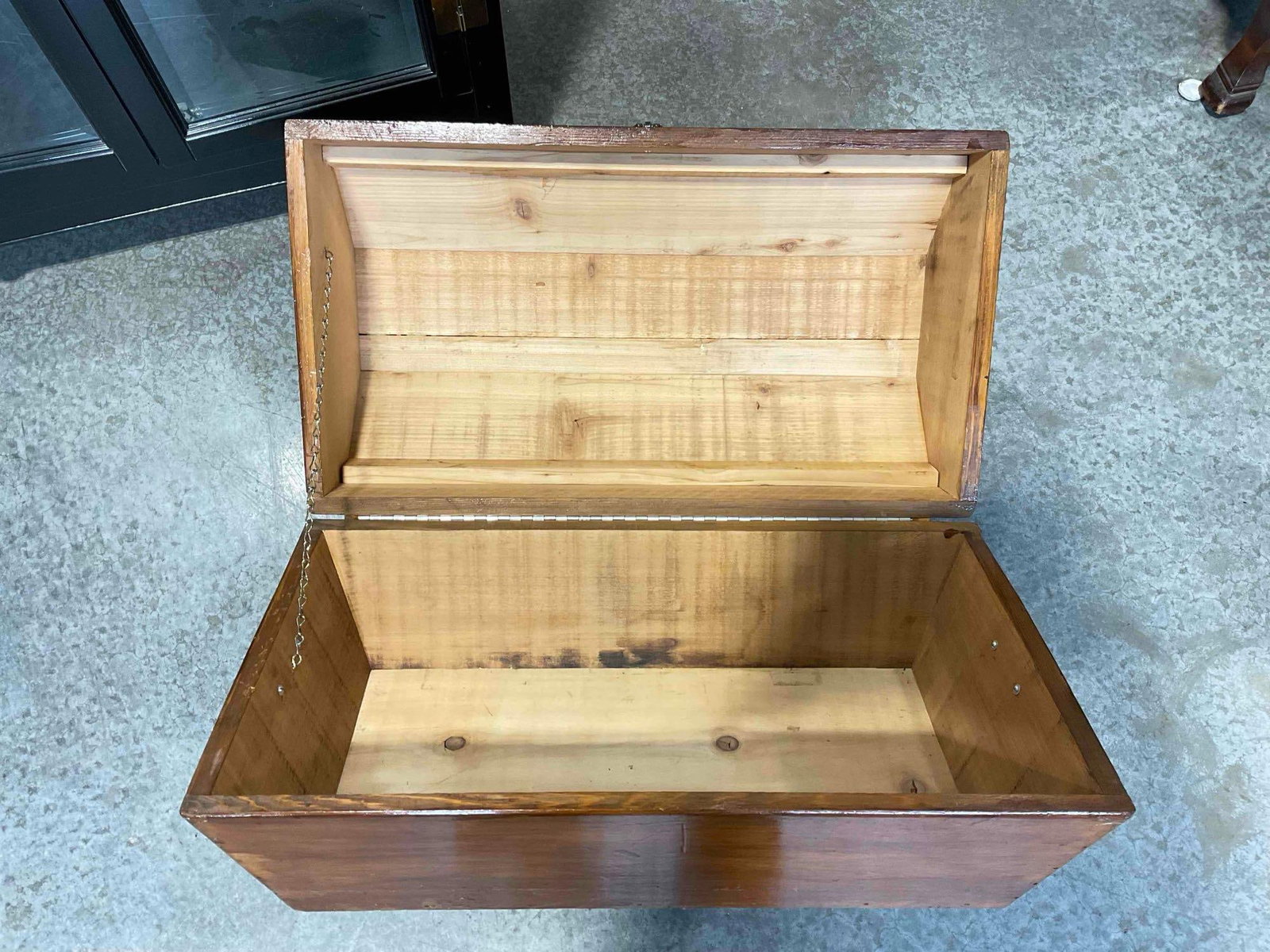 Vintage Pine Wood Hexagonal Storage Trunk Blanket Chest w/ Leather Detail. See pics. - 4