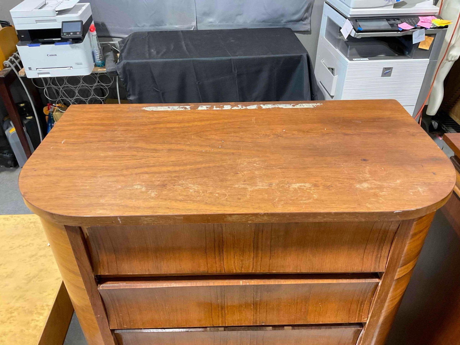 Vintage Saginaw Furni. Co. Art Deco Waterfall Style Walnut Veneer Tallboy Dresser w/ 6 Drawers. - 4