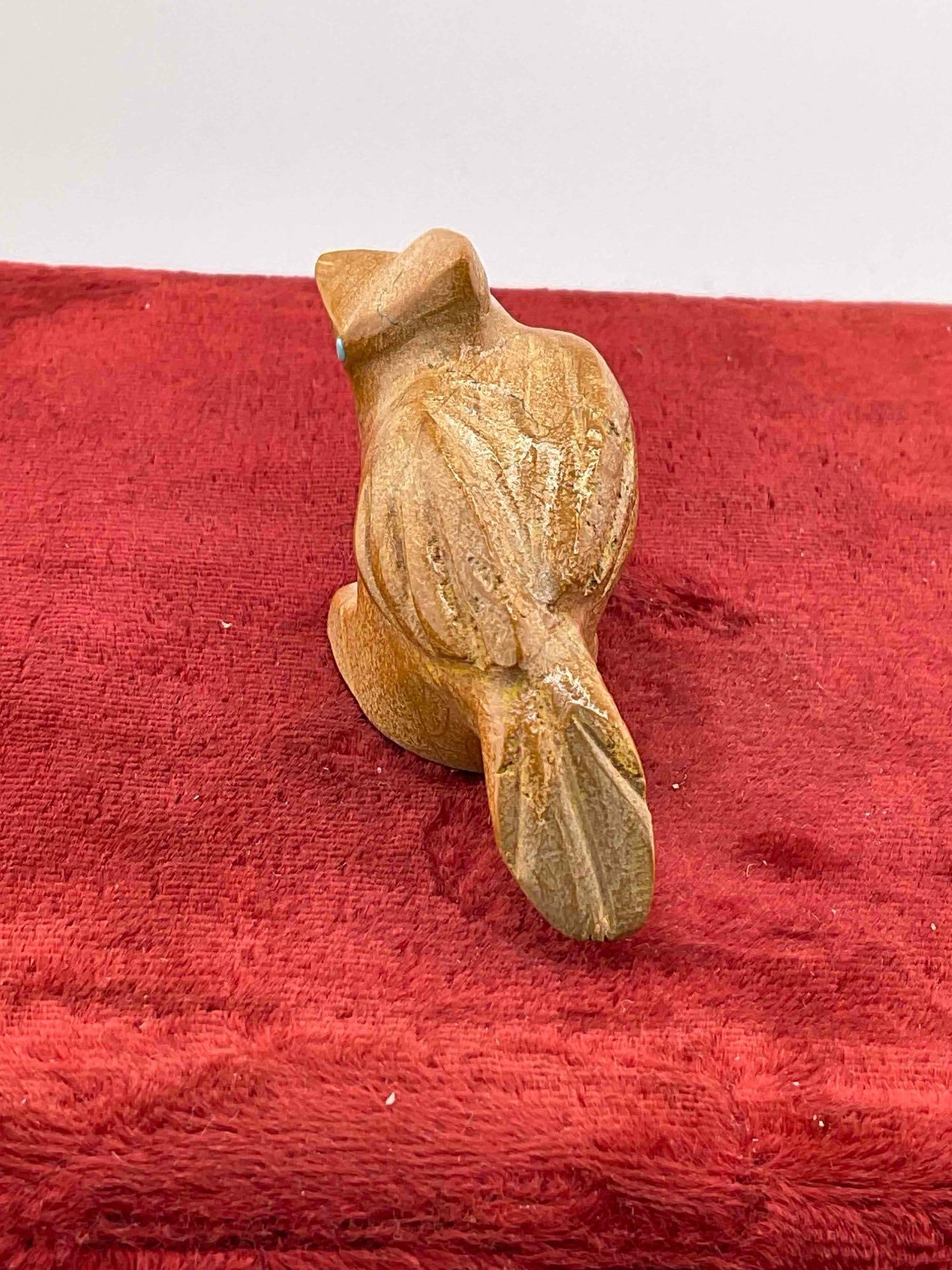 Native American Zuni Carved Stone Fetish of Bird by Freddie Leekya. See pics. - 2