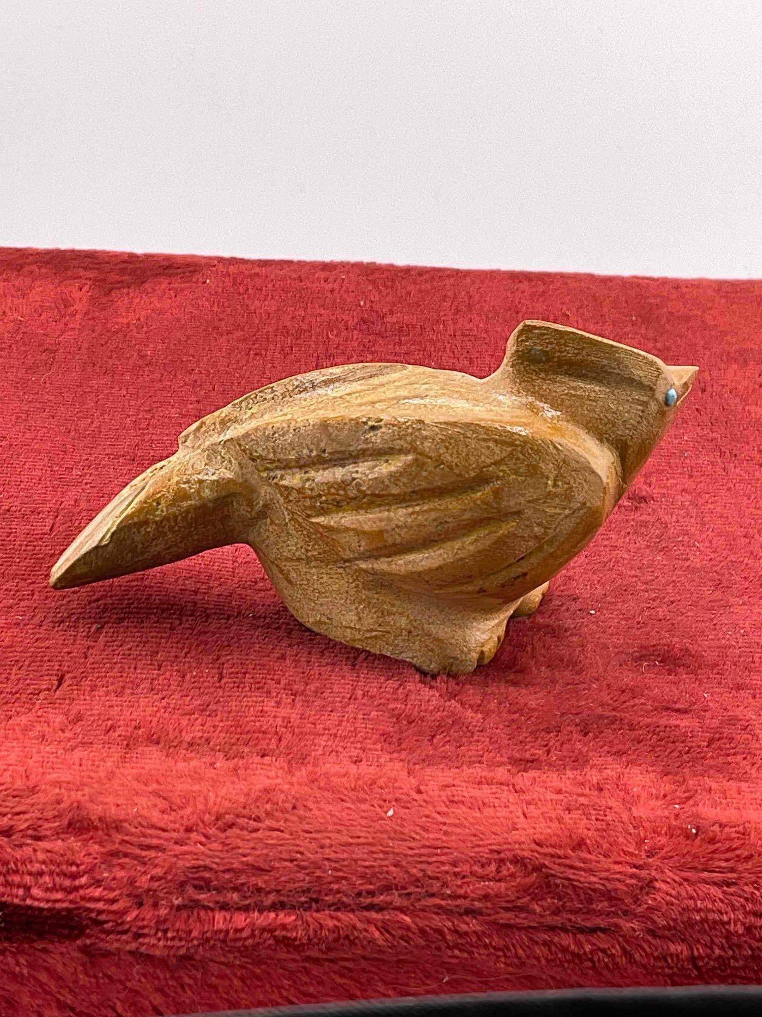 Native American Zuni Carved Stone Fetish of Bird by Freddie Leekya. See pics. - 3
