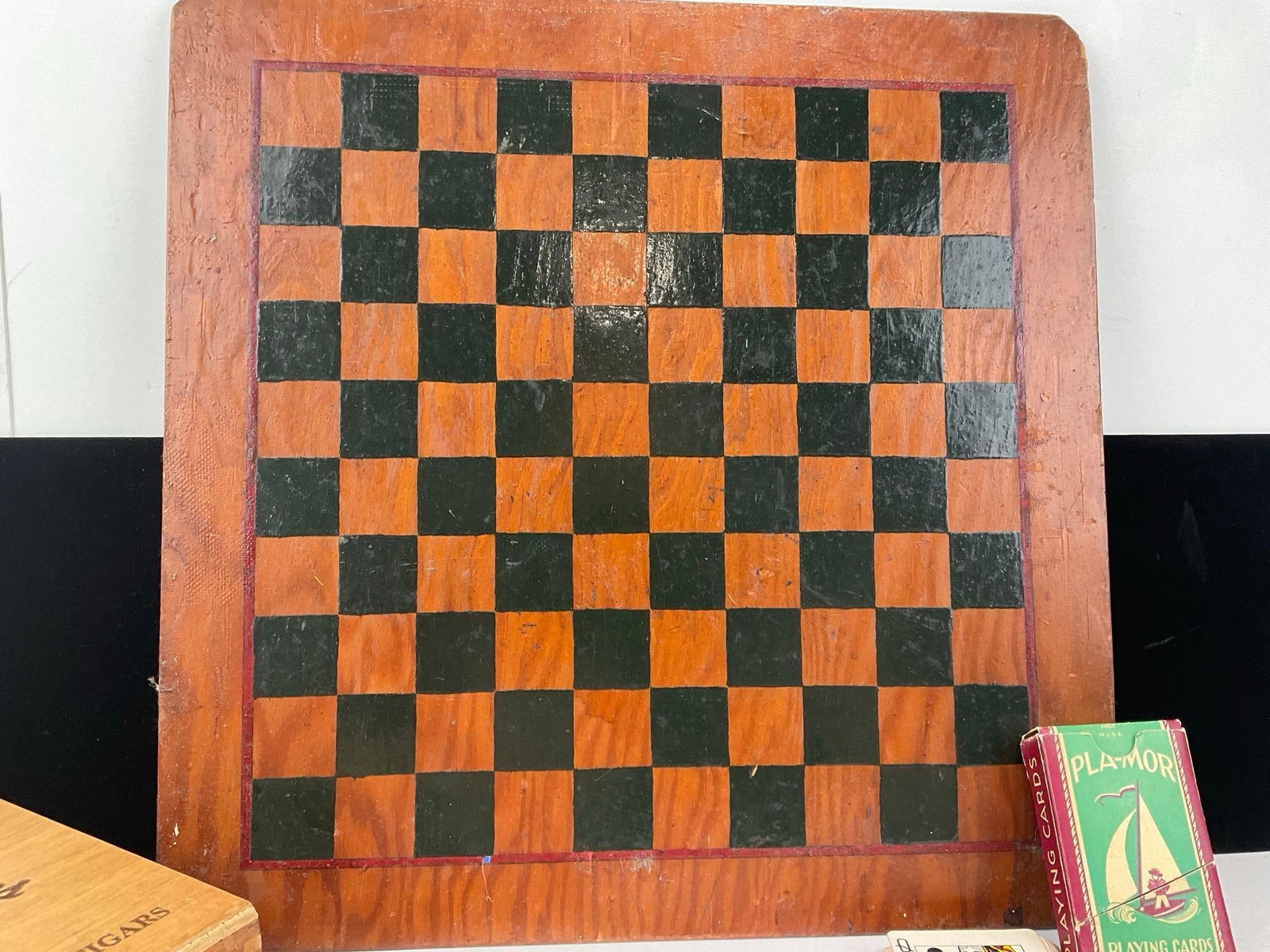 Vintage 1930s Checkers Board 10x10, w/Checkers, Pla-Mor Playing Cards & Cigar box - 4