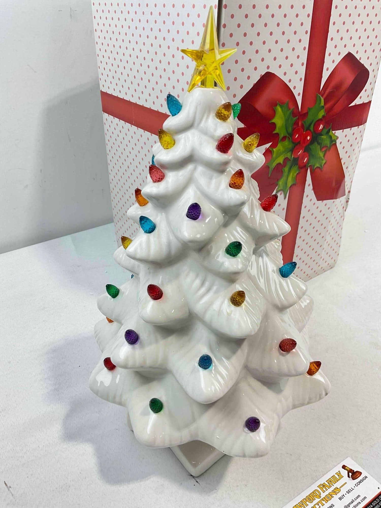 White Ceramic Light Up Christmas Tree Figurine. Tested, Doesn't Work, Needs Batteries. - 2