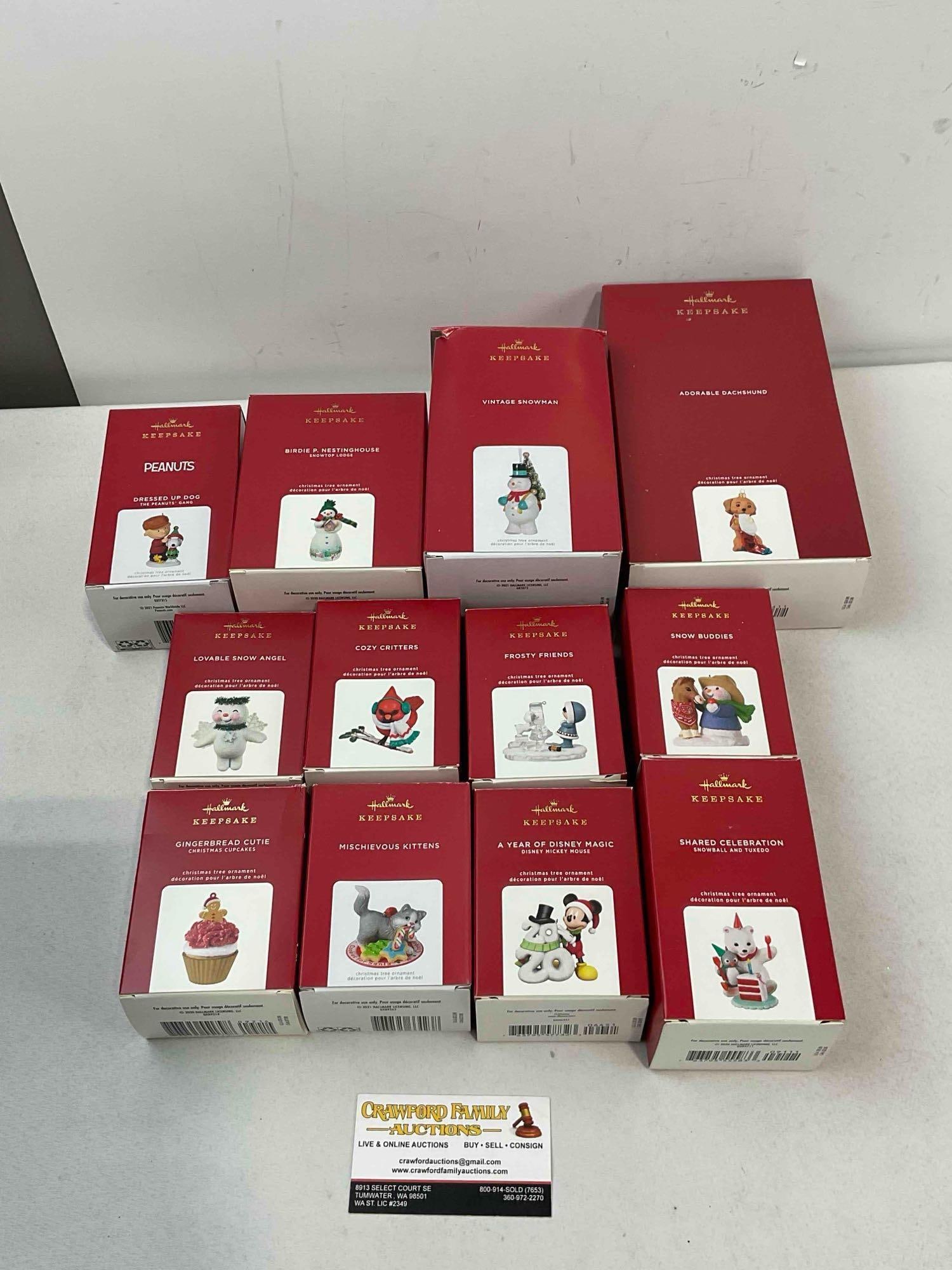 12 pcs Hallmark Keepsake Christmas Tree Ornaments in Original Boxes. See pics.: 12 pcs Hallmark Keepsake Christmas Tree Ornaments in Original Boxes. Average price $20, over $200 MSRP value! Minor wear indicative of age and use, see photos for condition. Fits in box measuring 12" 