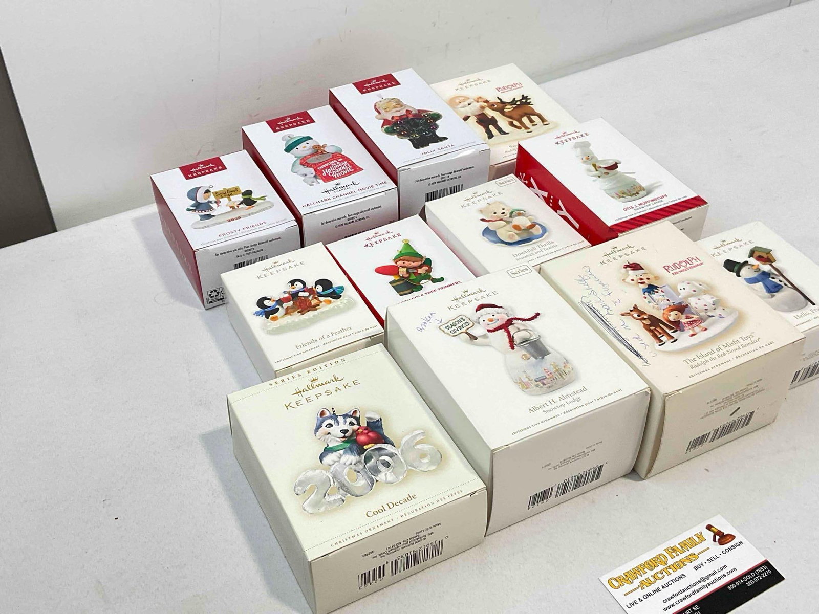 12 pcs Hallmark Keepsake Christmas Tree Ornaments in Original Boxes. See pics. - 3