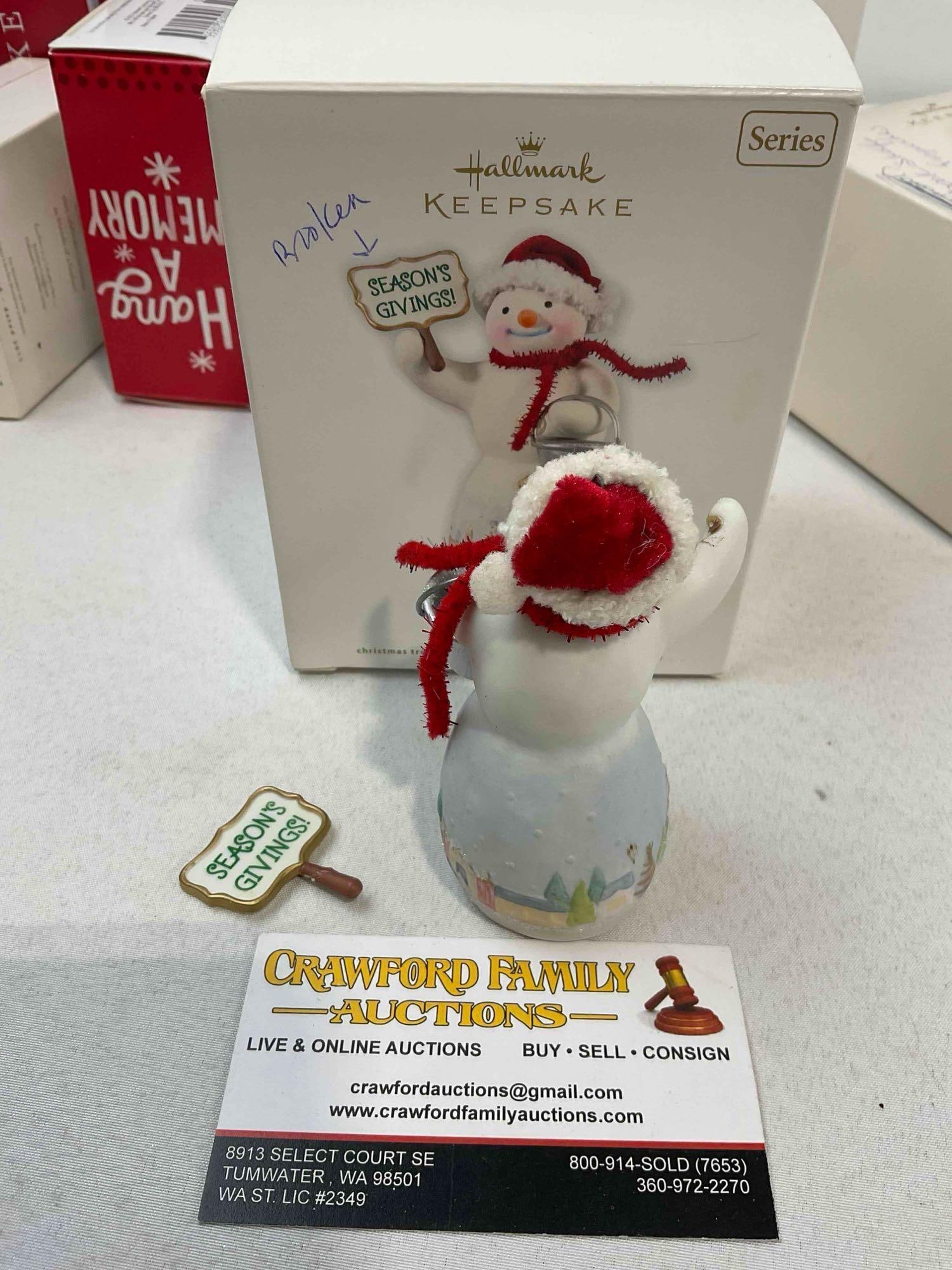 12 pcs Hallmark Keepsake Christmas Tree Ornaments in Original Boxes. See pics. - 7