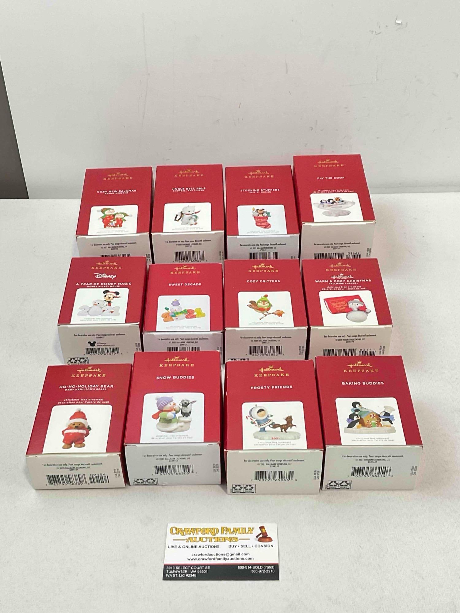 12 pcs Hallmark Keepsake Christmas Tree Ornaments in Original Boxes. See pics.: 12 pcs Hallmark Keepsake Christmas Tree Ornaments in Original Boxes. Average price is $20, over $200 MSRP value! Pieces have wear indicative of age and use, one has a missing piece, look to photos for
