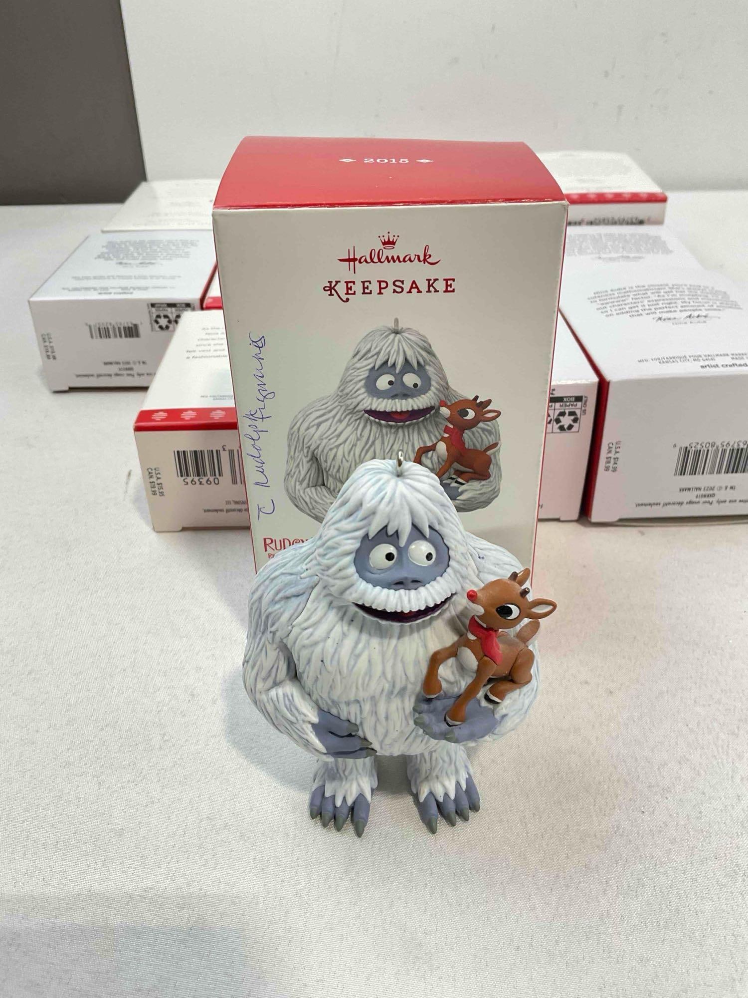 12 pcs Hallmark Keepsake Christmas Tree Ornaments in Original Boxes. See pics. - 6