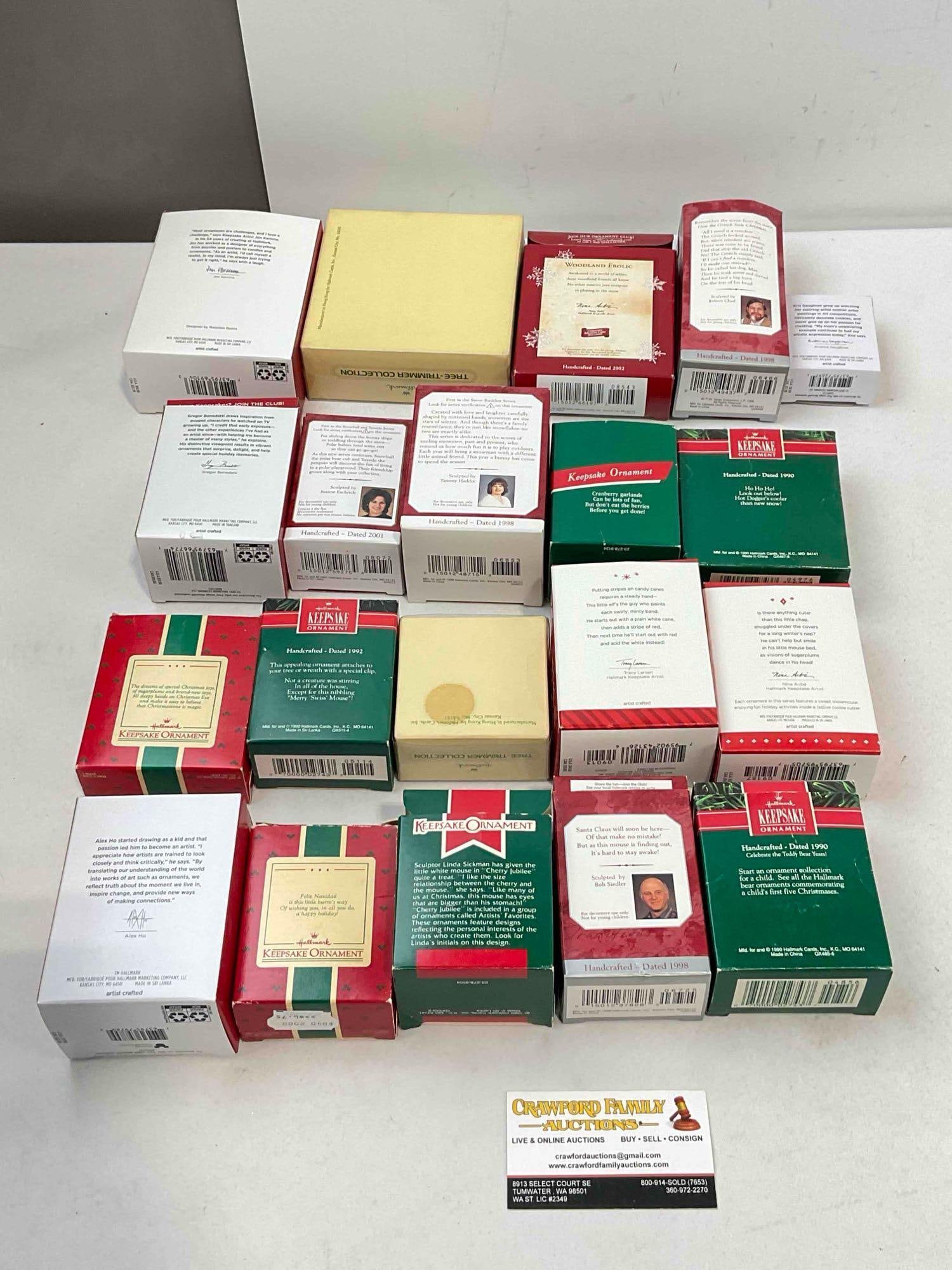 20 pcs Hallmark Keepsake Christmas Tree Ornaments in Original Boxes, Vintage & Modern. - 4