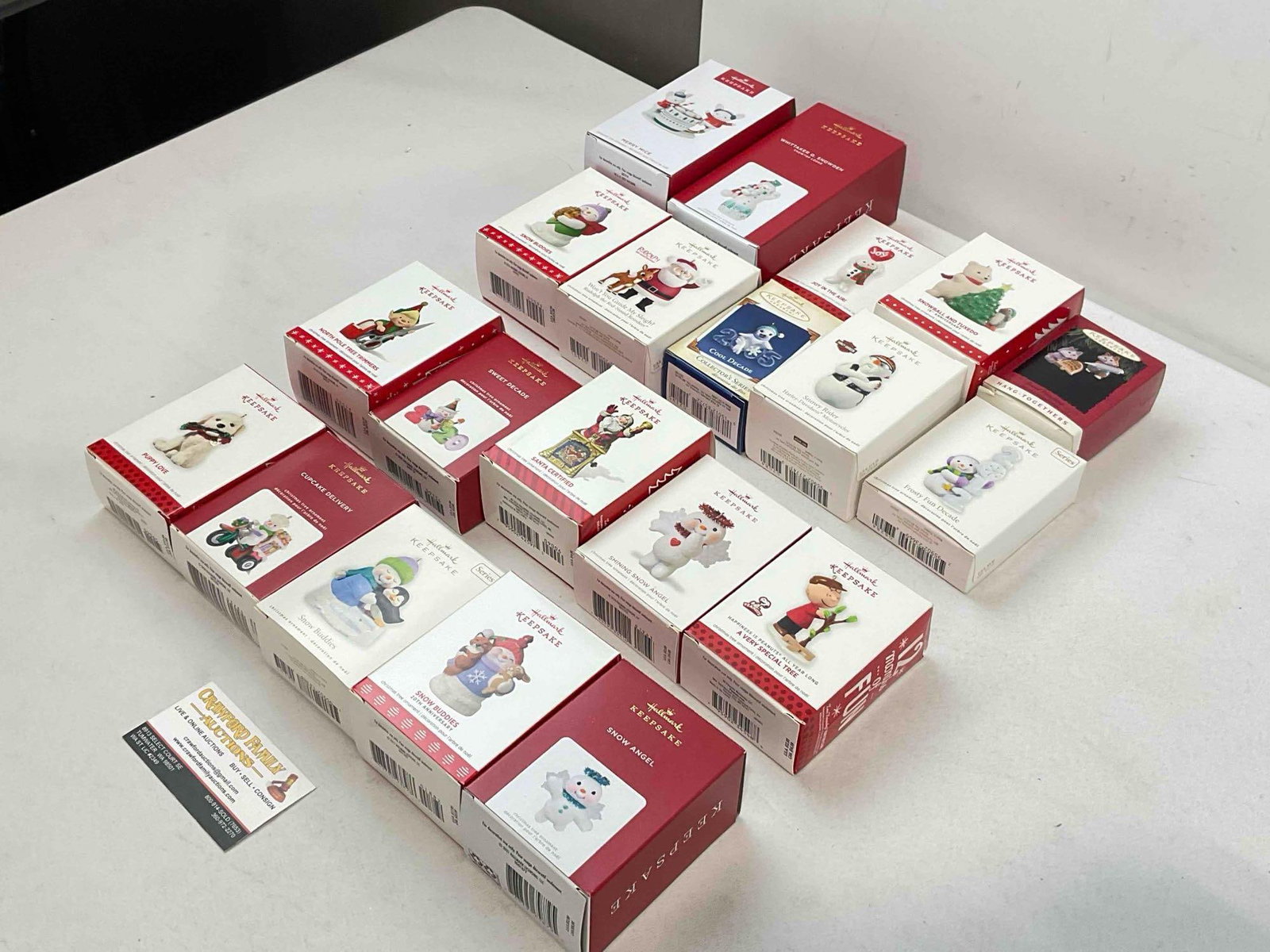 20 pcs Hallmark Keepsake Christmas Tree Ornaments in Original Boxes. See pics. - 2