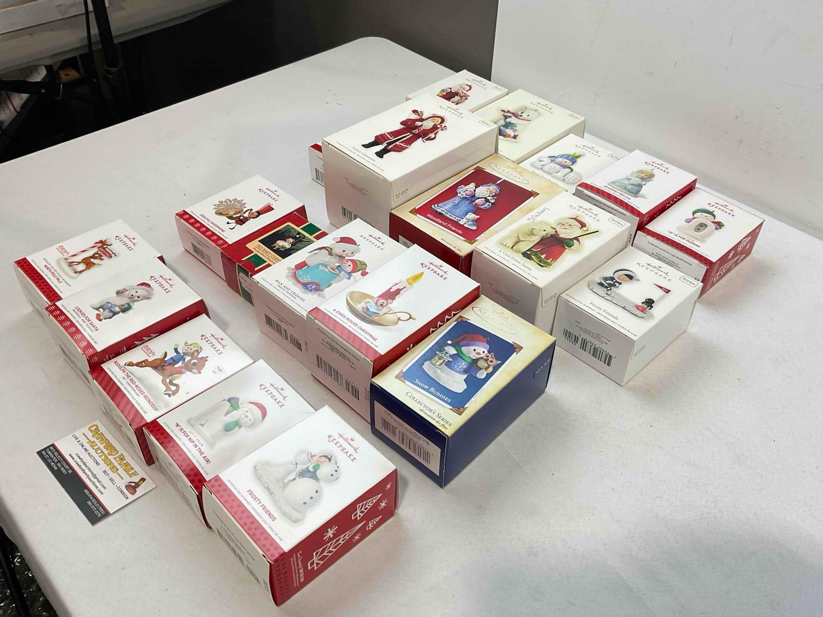 20 pcs Hallmark Keepsake Christmas Tree Ornaments in Original Boxes, Modern & Vintage. - 2