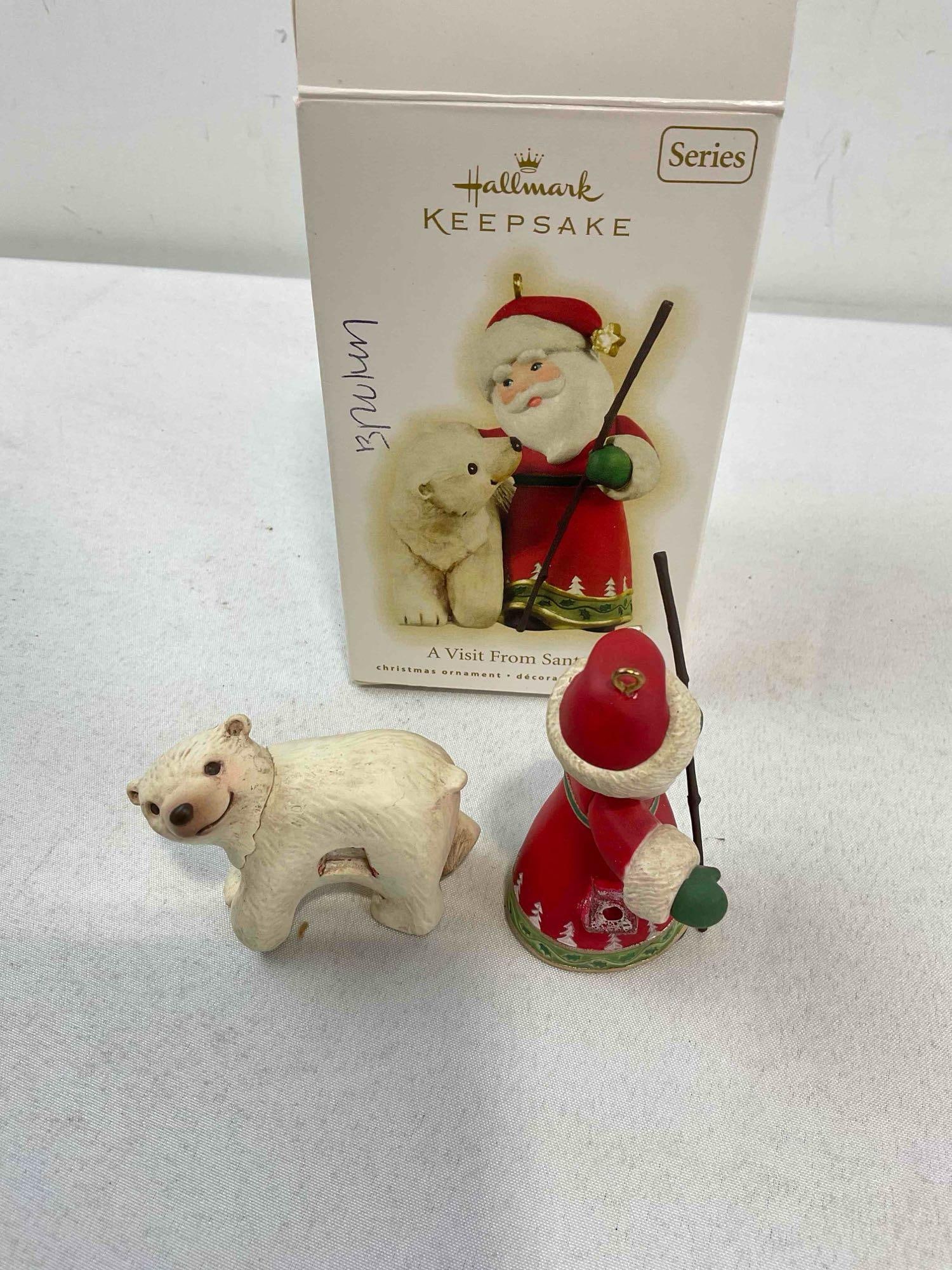 20 pcs Hallmark Keepsake Christmas Tree Ornaments in Original Boxes, Modern & Vintage. - 7