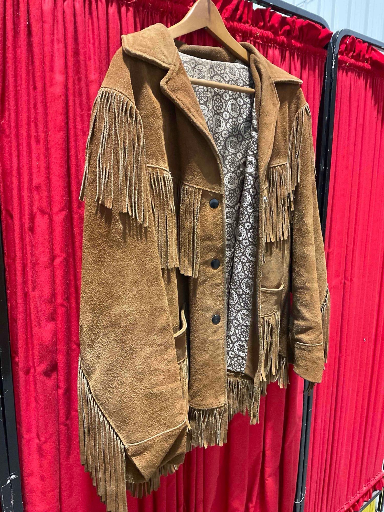 Vintage Joo-Kay Western Style Brown Suede Leather Jacket w/ Fringe Detail. See pics. - 3