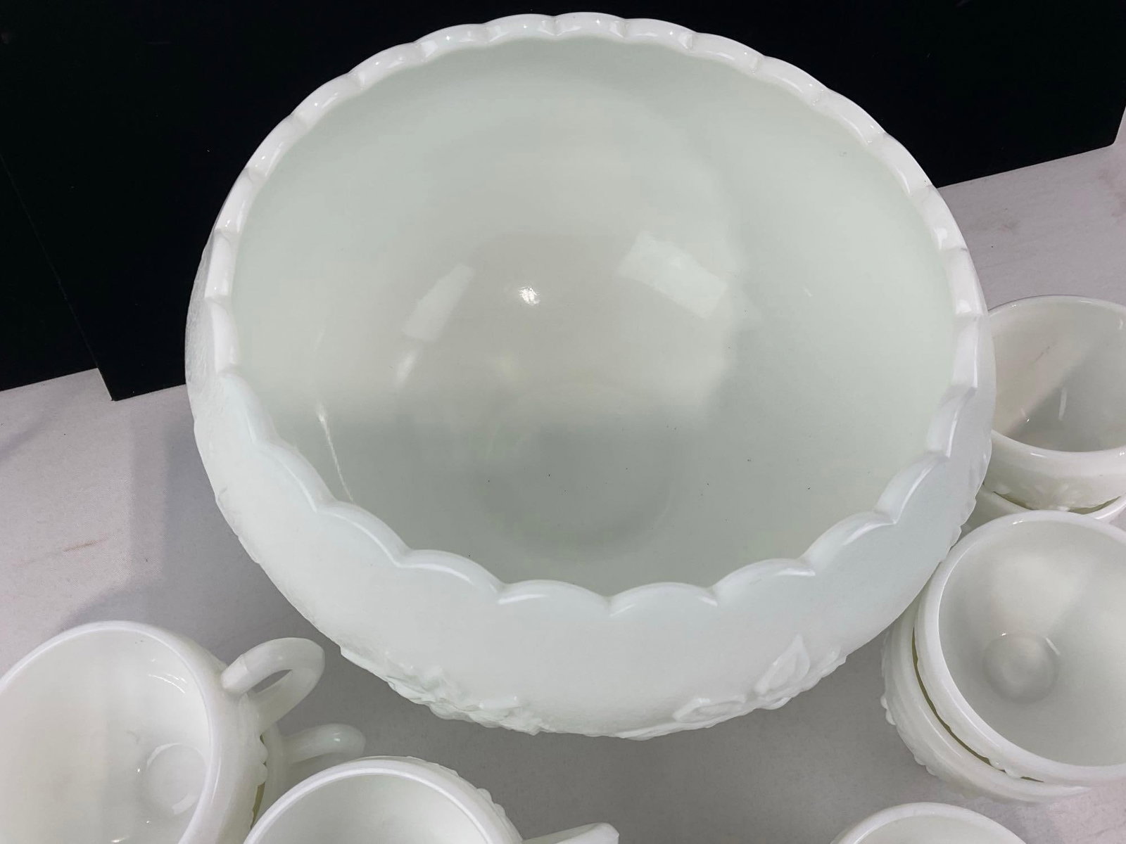 Vintage Westmoreland Punch Bowl, Milk Glass w/10 Matching Cups, 9x11x11 inches - 2