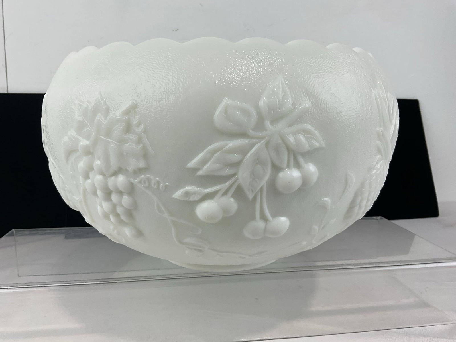 Vintage Westmoreland Punch Bowl, Milk Glass w/10 Matching Cups, 9x11x11 inches - 4