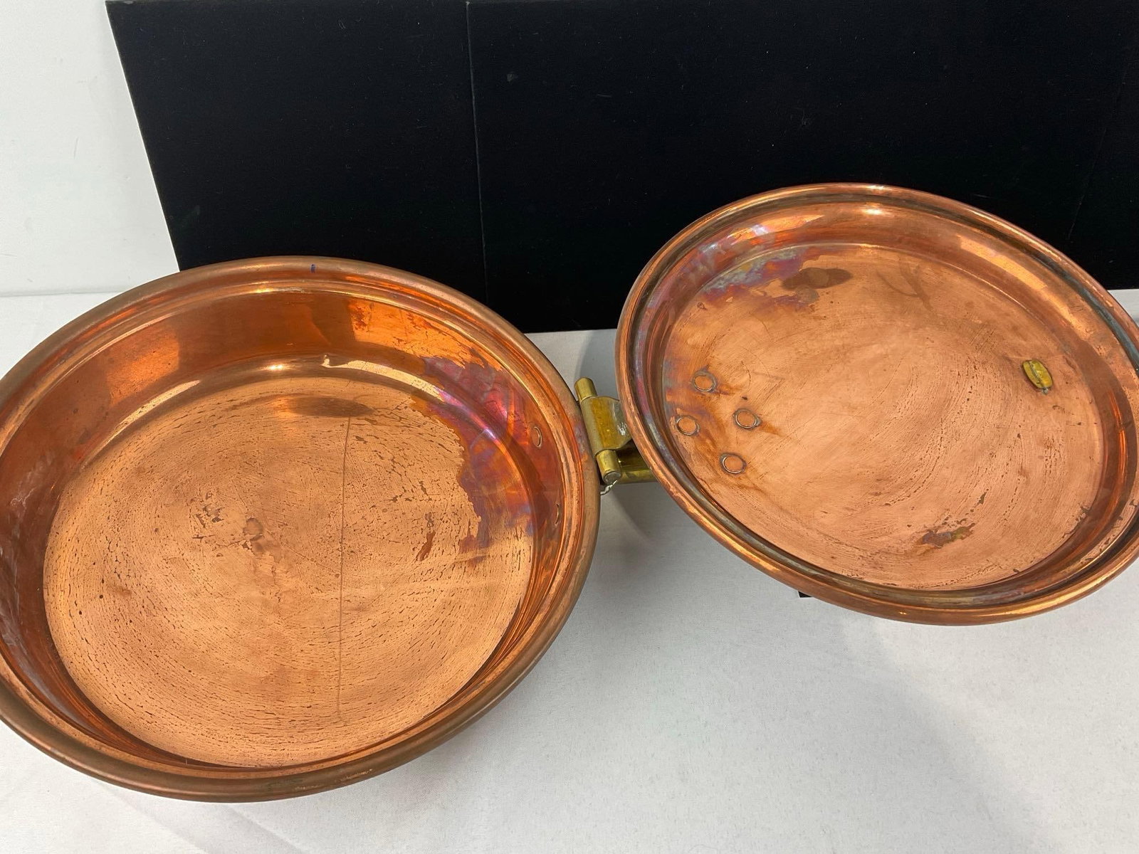 Vintage Copper Bed Warmer w/long handle, 43h x 13w x 6d inches - 3