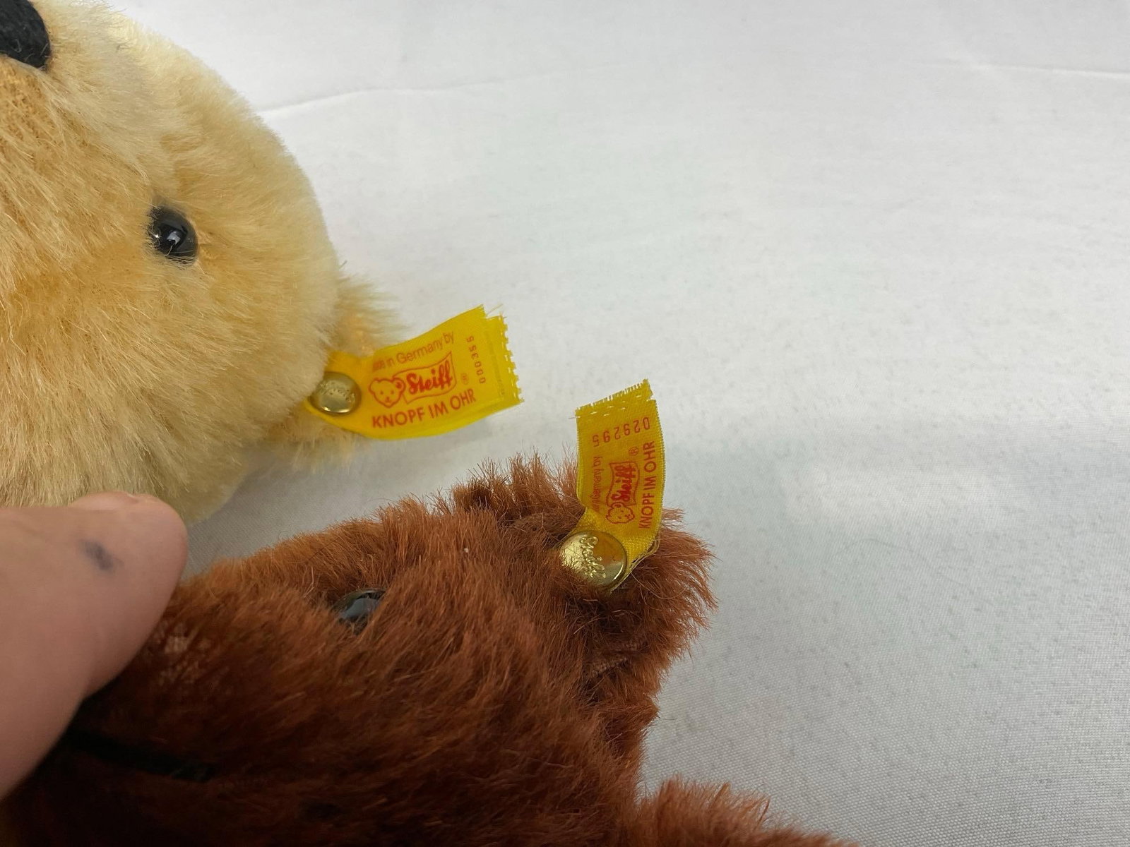 Pair of Vintage Steiff Bear Figures, Poseable Limbs, Blonde & Brown Mohair - 5