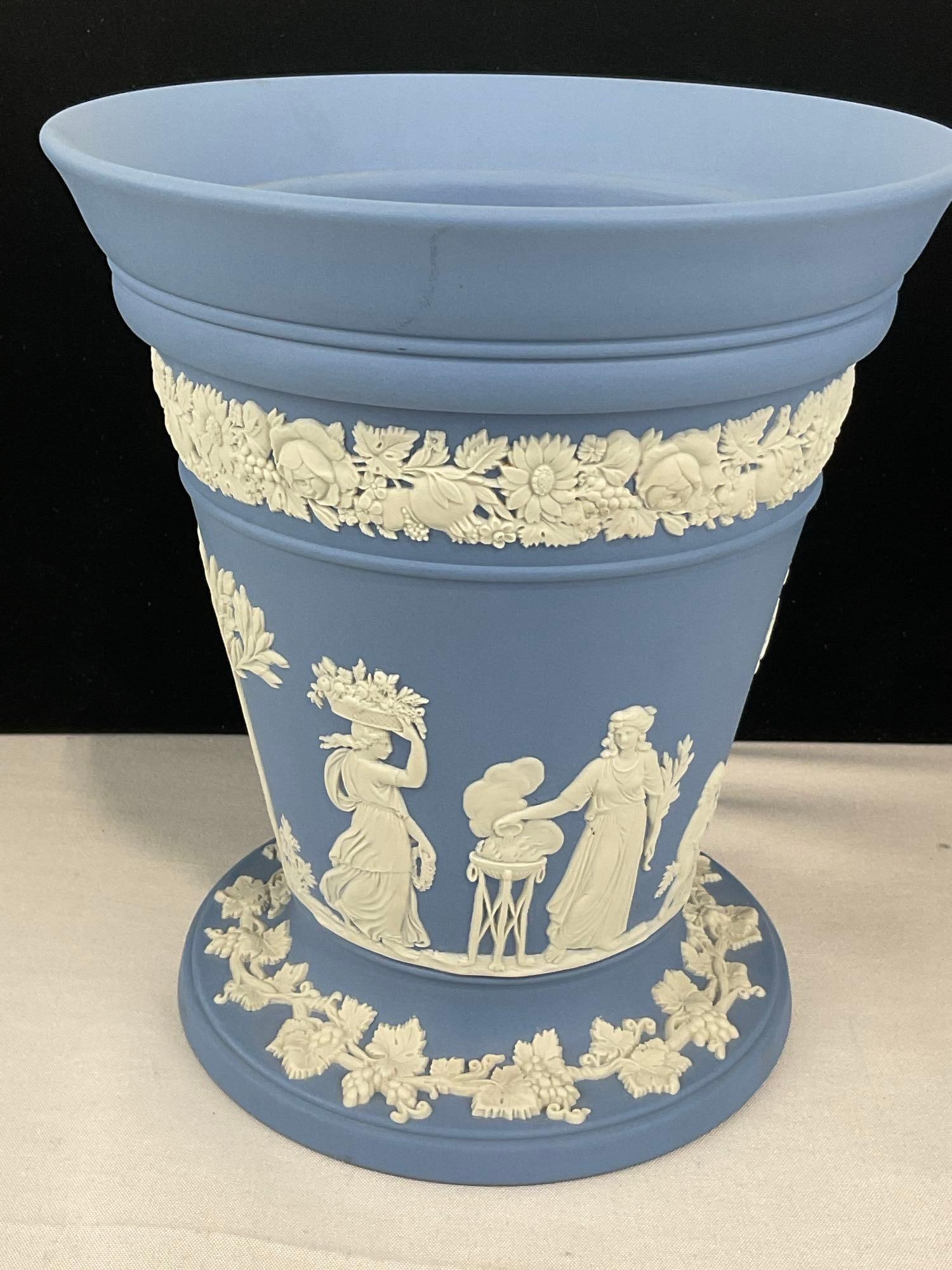 Vintage Wedgwood Jasperware Footed Trumpet Vase, White Overlay on Pale Blue, 8x7x7 inches - 2