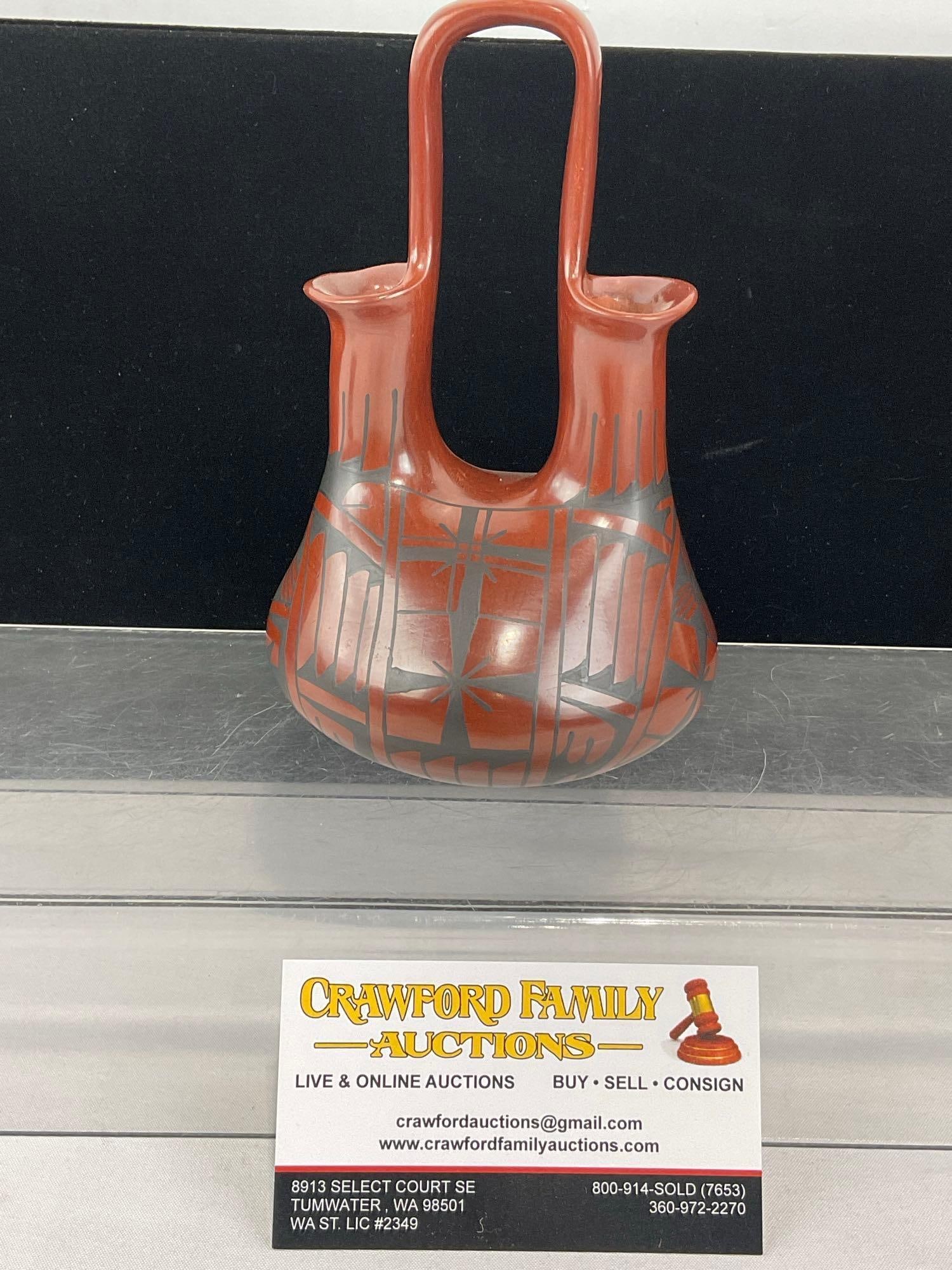 Mata Ortiz Glazed Pottery Double-Spout Wedding Vase by Walter Lopez Corona, 7x5x5 inches: Signed on the bottom Walter Lopez Corona. See pics for condition. Measures approx 7h x 5w x 5d inches. E-6620 Mata Ortiz pottery is a world-renowned style of hand-formed, hand-painted ceramics