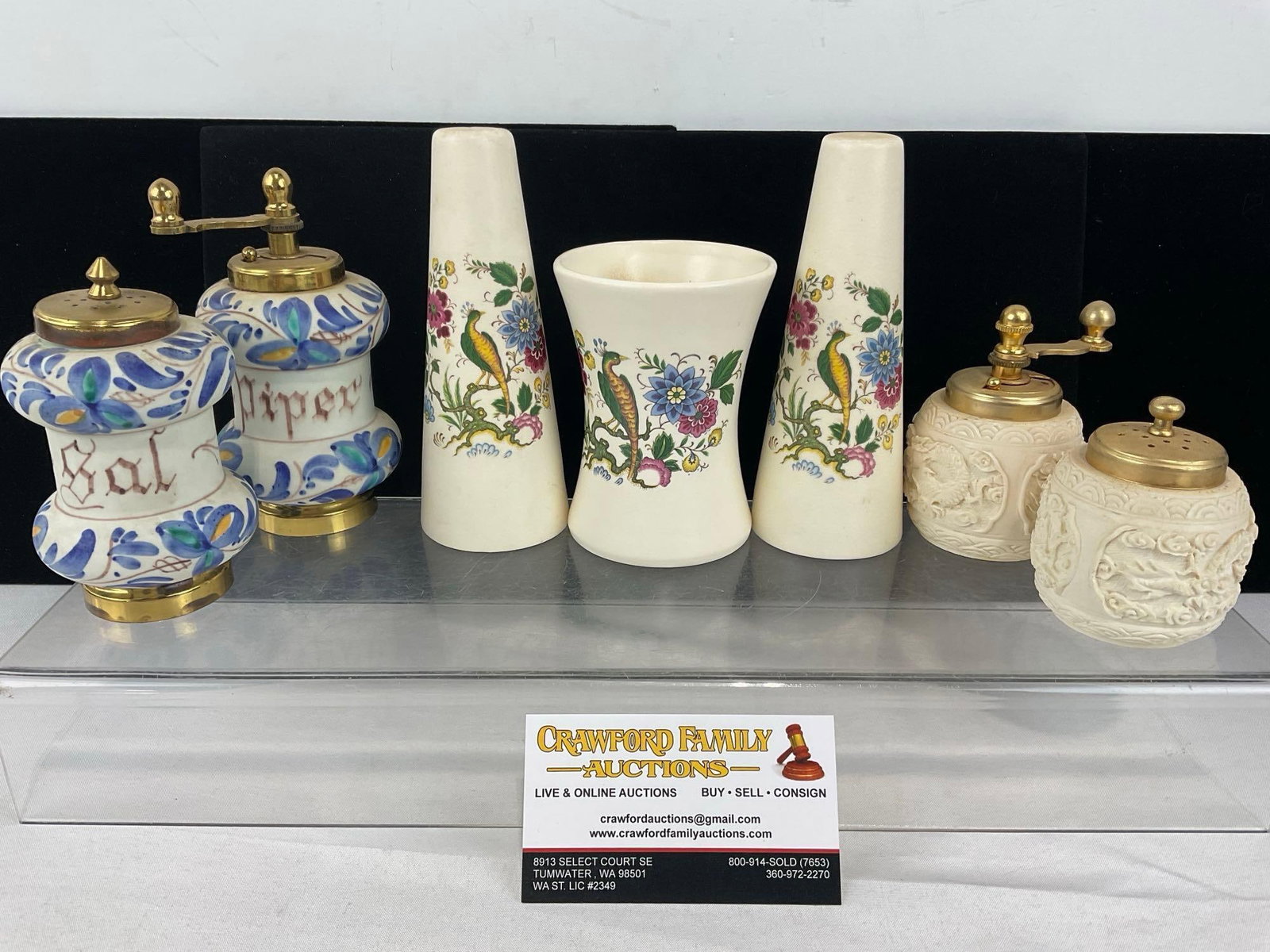 2 Sets of Hand Crank Salt & Pepper Shakers, & Purbeck Ceramics Swanage S&P Shakers & Small Vase: See pics for condition. Measures approx 10h x 11w x 5d inches. E-6620