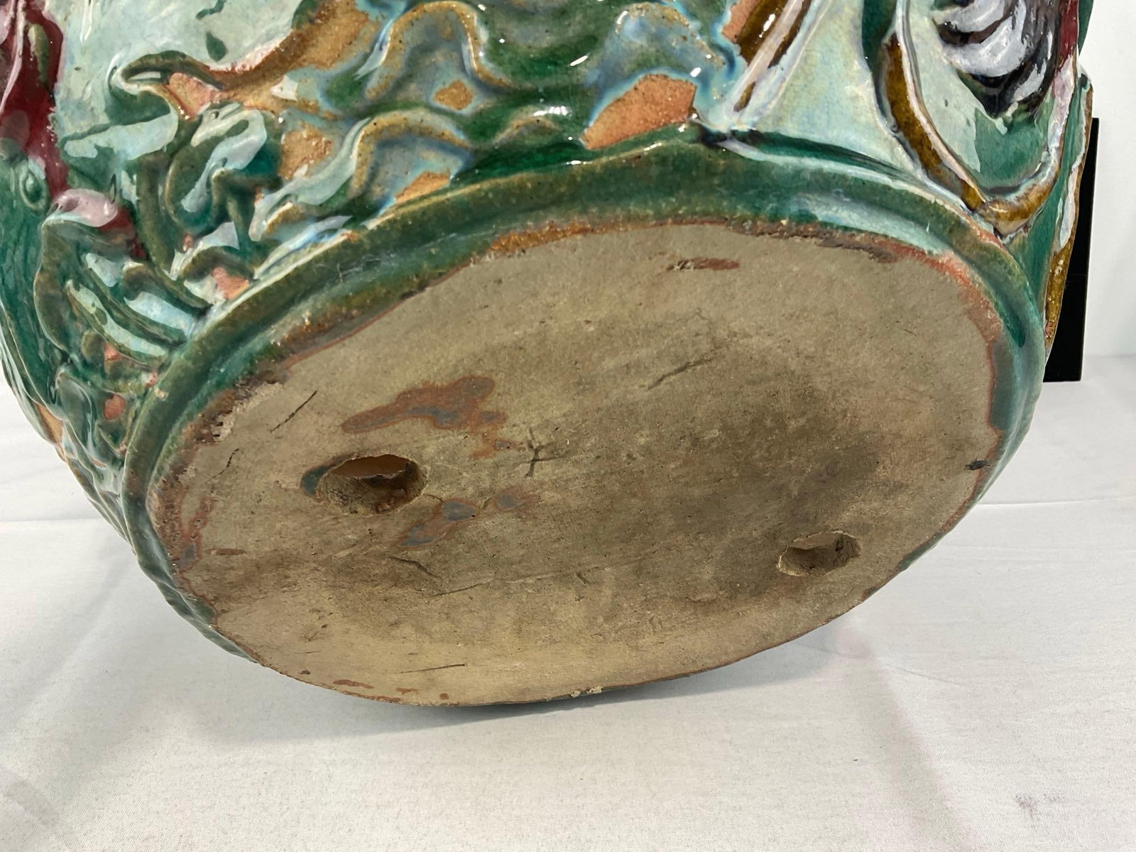 Large Chinese Terracotta Decorative Planter, Teal & Earthy Ochre, w/Red Lion & Flower design - 6