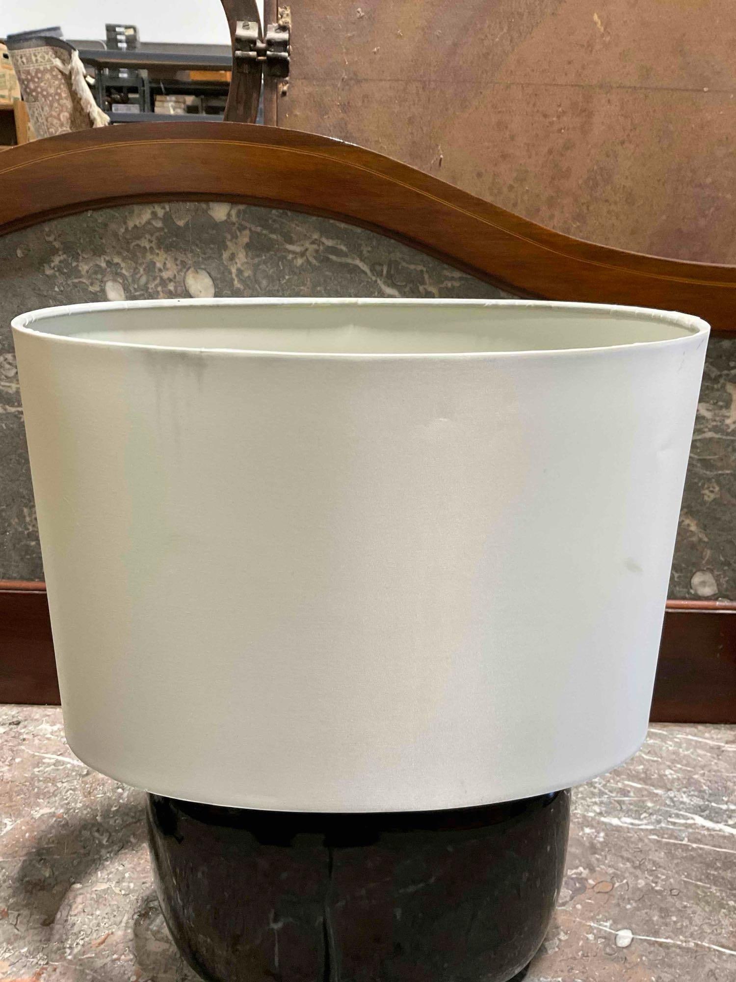 2 pcs Modern Table Lamps w/ Black Metal/Ceramic Bases & Cream Fabric Shades. Tested, Work. - 4