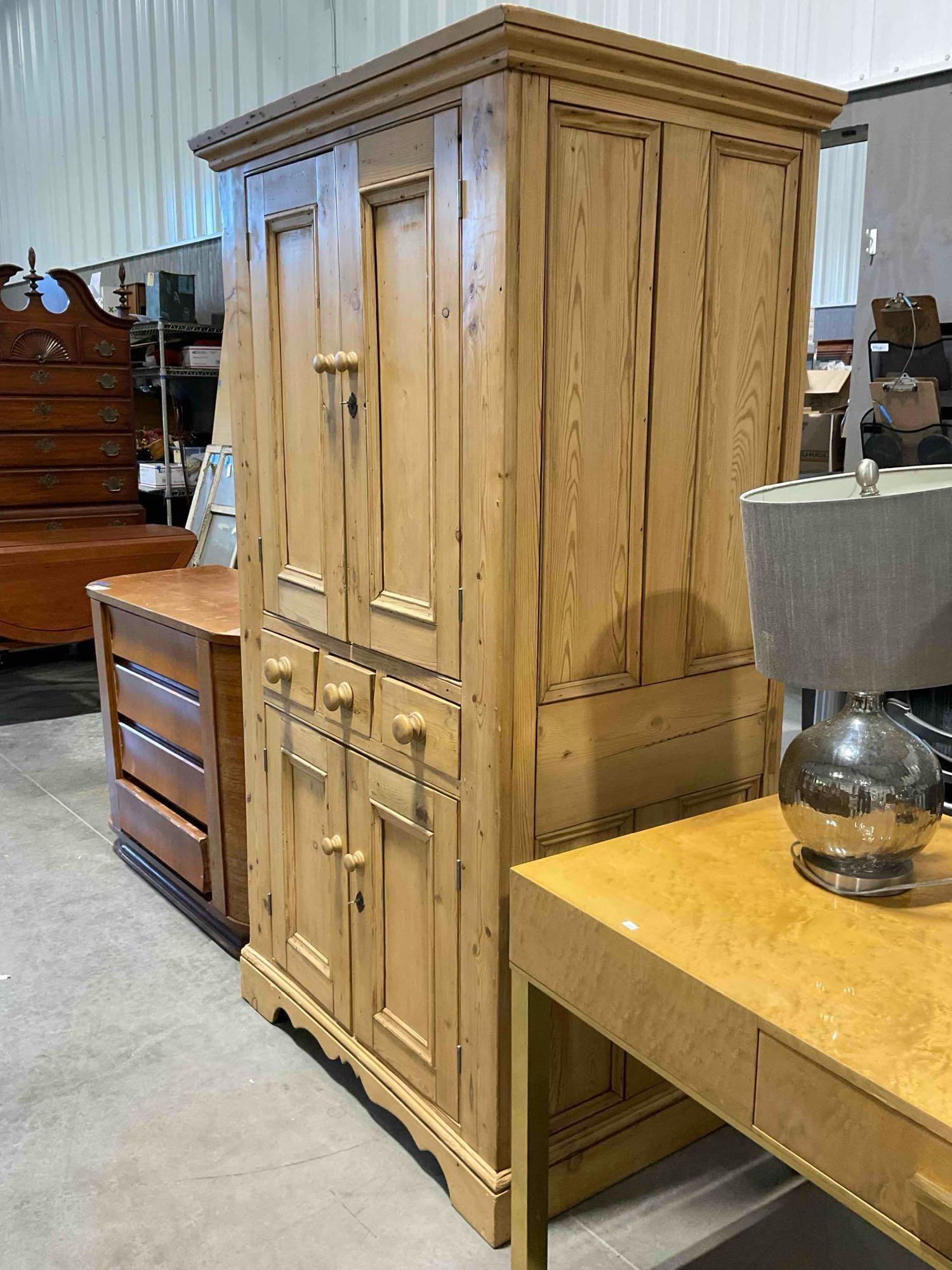 Vintage Rustic Pine Wood Country-Style Armoire Cabinet w/ 3 Drawers & 2 Cupboards. See pics. - 3