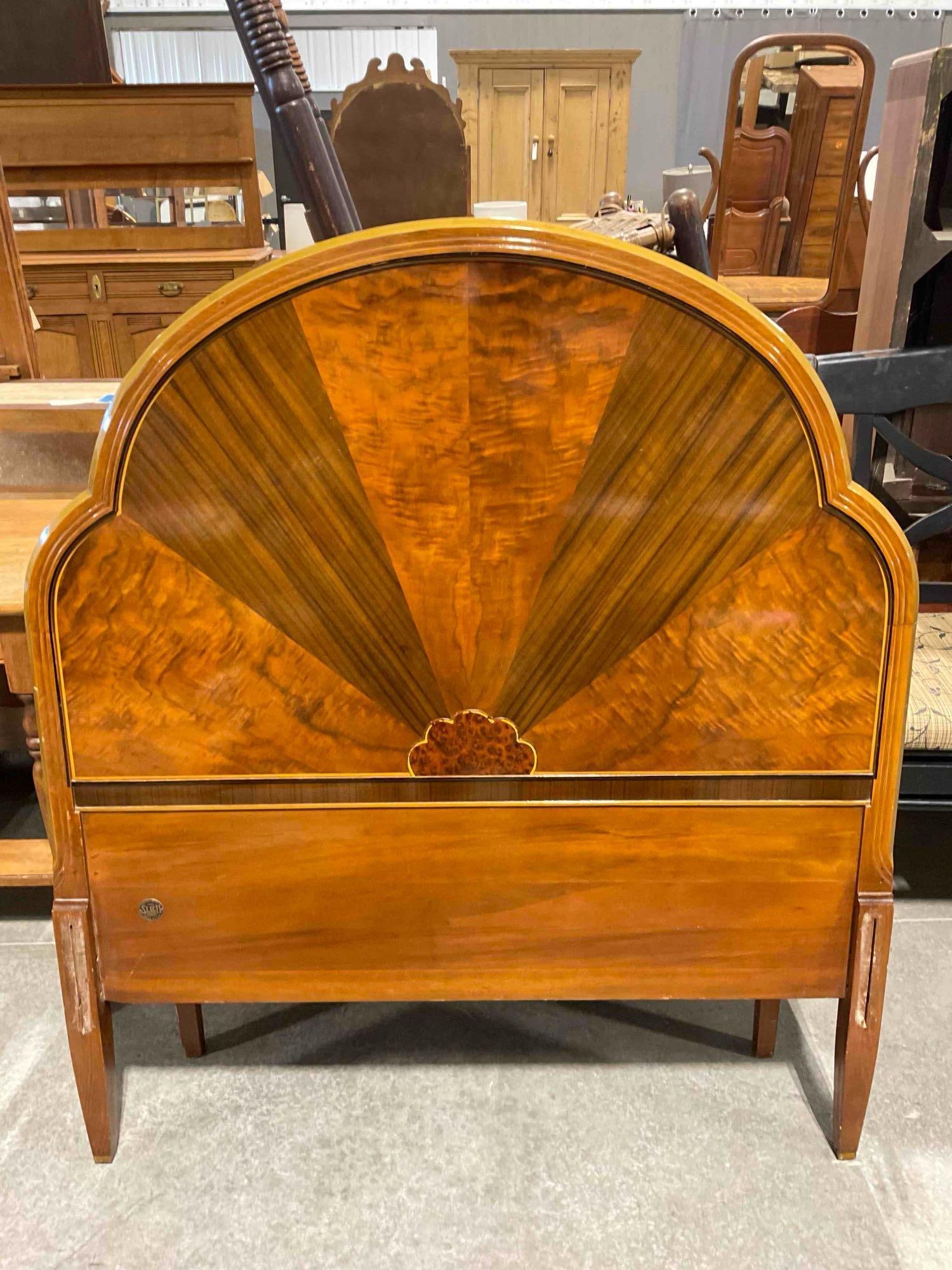 Antique Sligh Art Deco Walnut Twin Bed Frame w/ Inlaid Burl Wood Sunburst Pattern. See pics. - 5