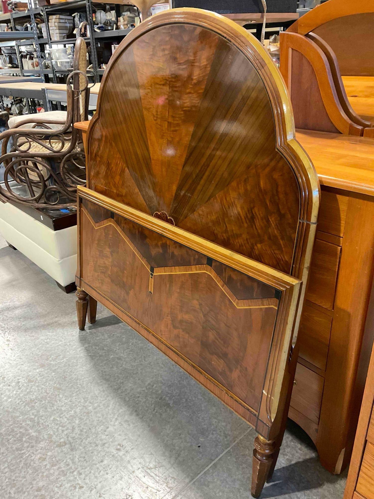 Antique Sligh Art Deco Walnut Twin Bed Frame w/ Inlaid Burl Wood Sunburst Pattern. See pics. - 2