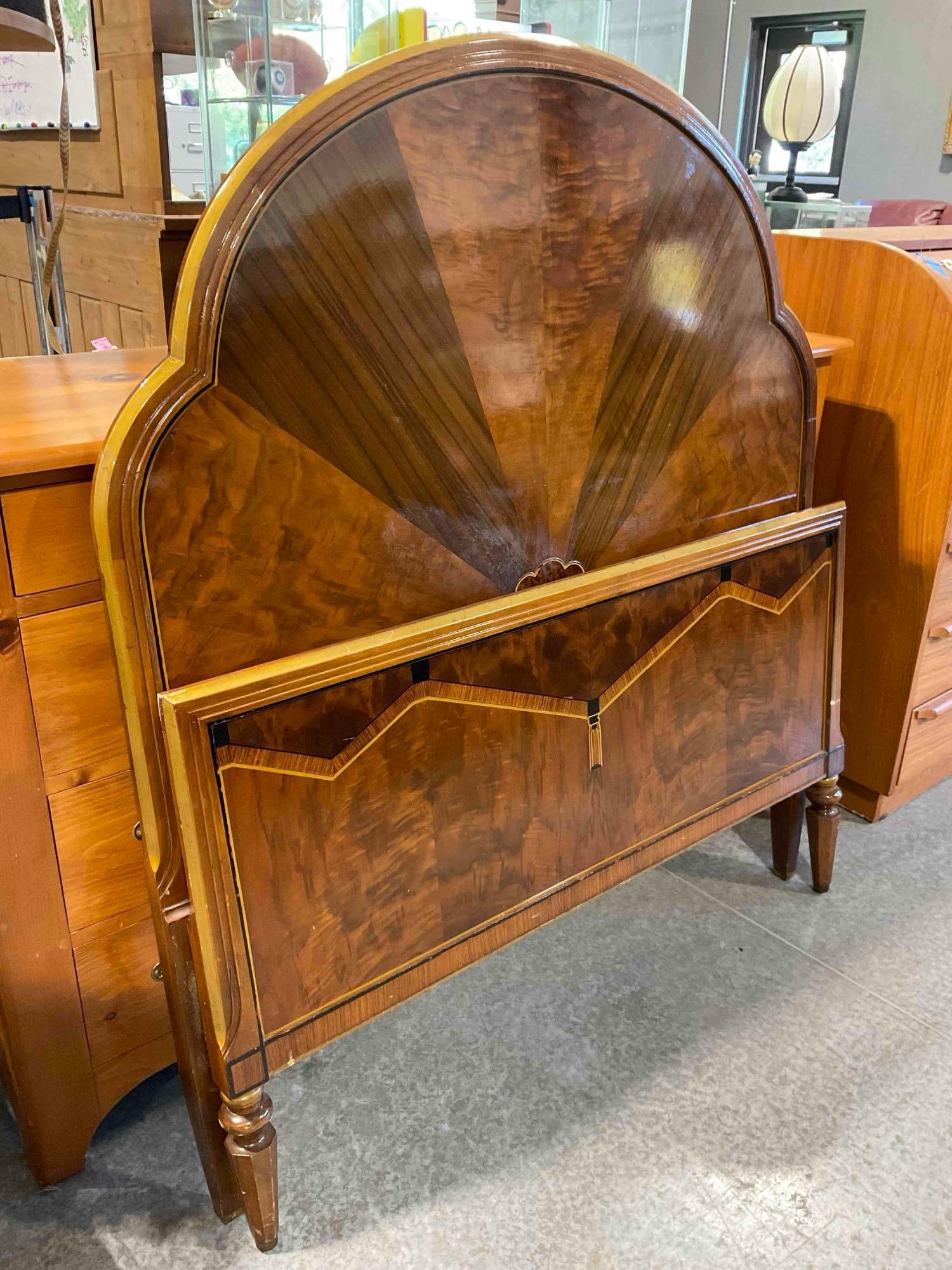 Antique Sligh Art Deco Walnut Twin Bed Frame w/ Inlaid Burl Wood Sunburst Pattern. See pics. - 3