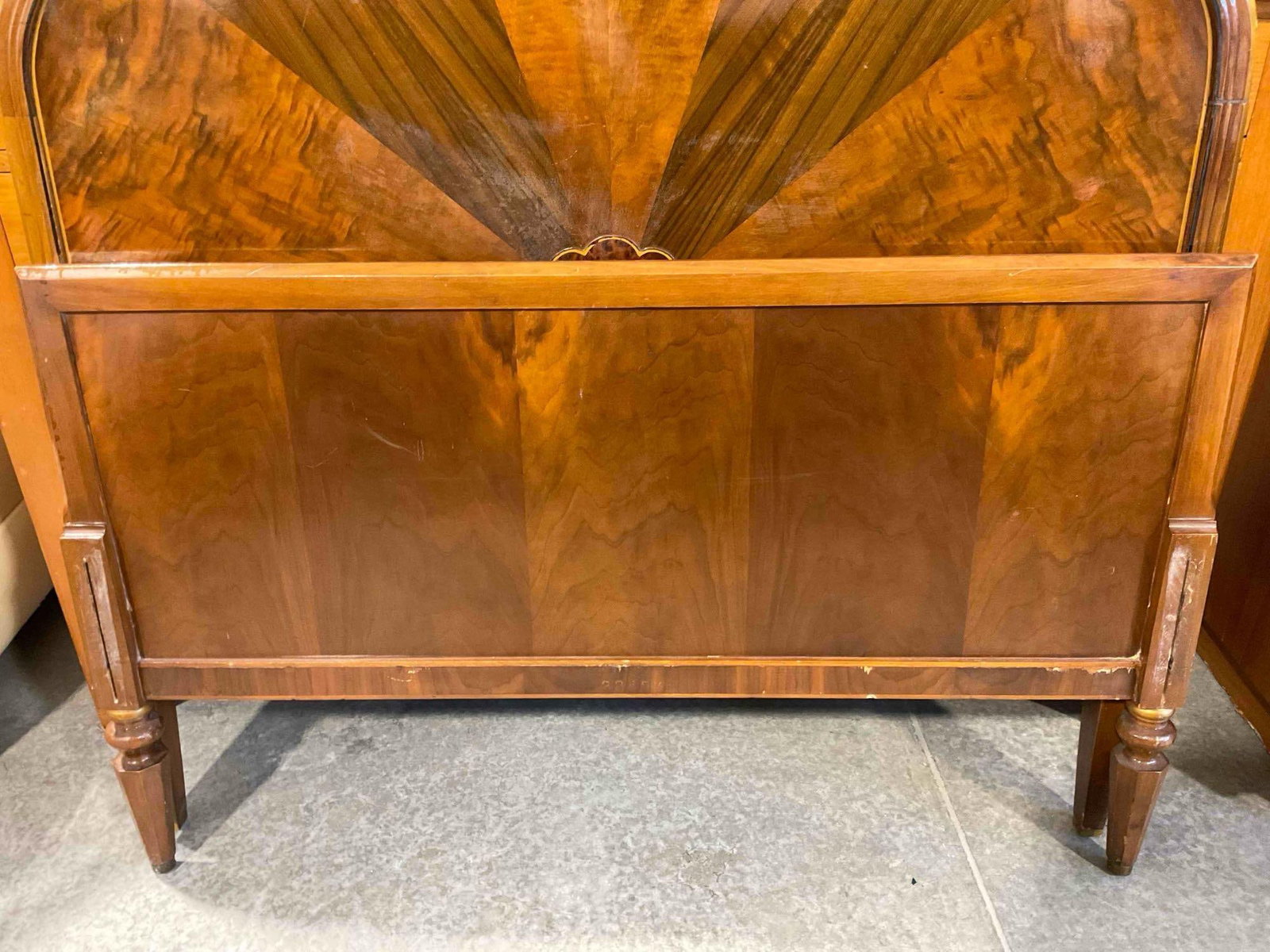 Antique Sligh Art Deco Walnut Twin Bed Frame w/ Inlaid Burl Wood Sunburst Pattern. See pics. - 5