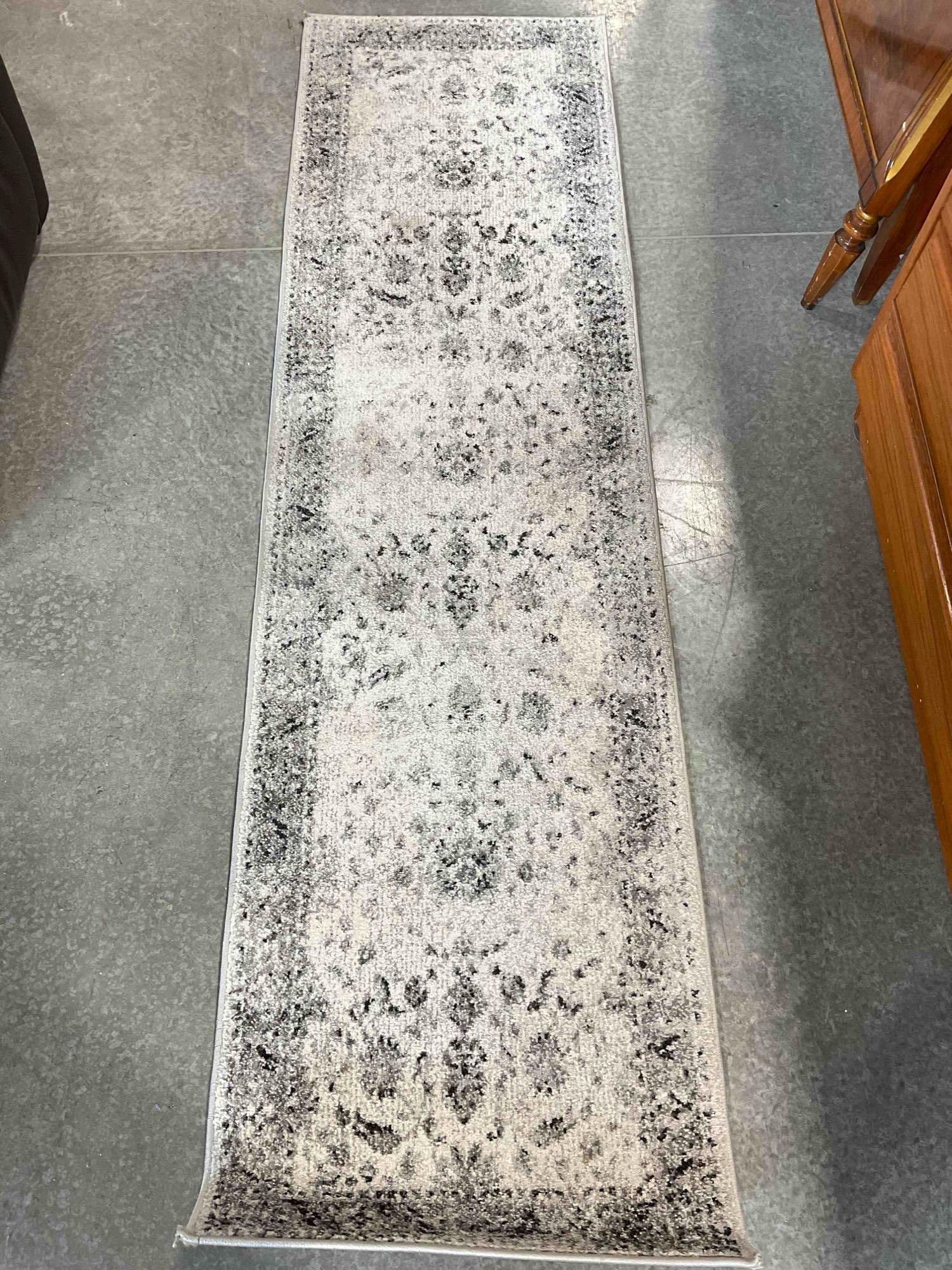 2 pcs Home Decorators Old Treasures Gray & Cream Acrylic Pile Runner Rug. 24" x 84" See pics. - 2