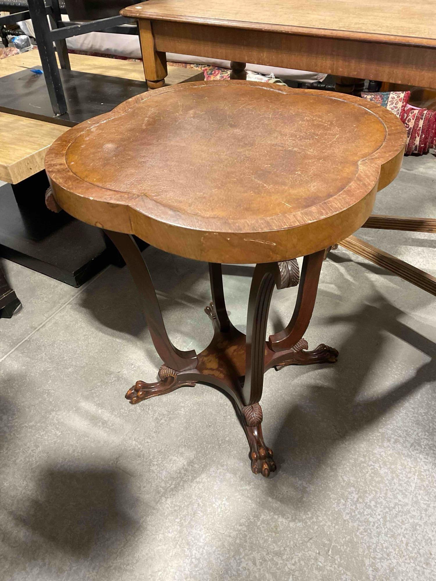 Vintage Quatrefoil Accent Table w/ Carved Wooden Base, Handsome Feet & Leather Inset Top. - 2
