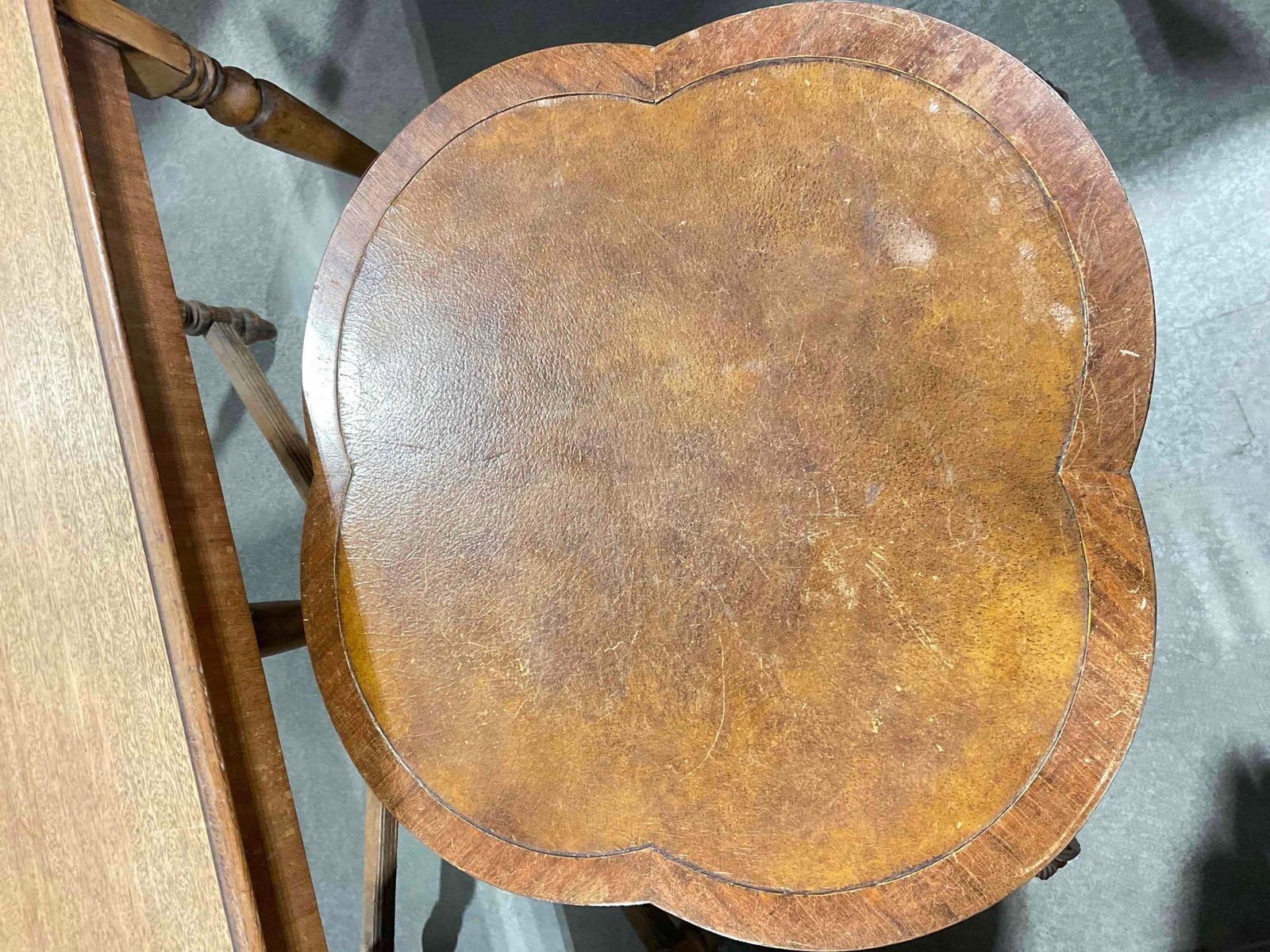 Vintage Quatrefoil Accent Table w/ Carved Wooden Base, Handsome Feet & Leather Inset Top. - 5