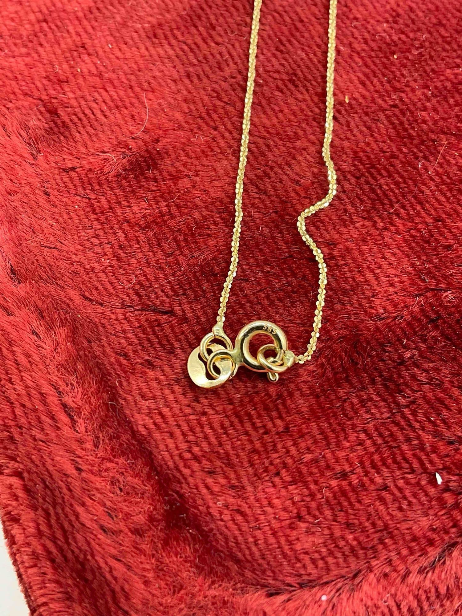 Very elegant 14K gold 16" Love Knot Necklace Marked 14K Italy - 3