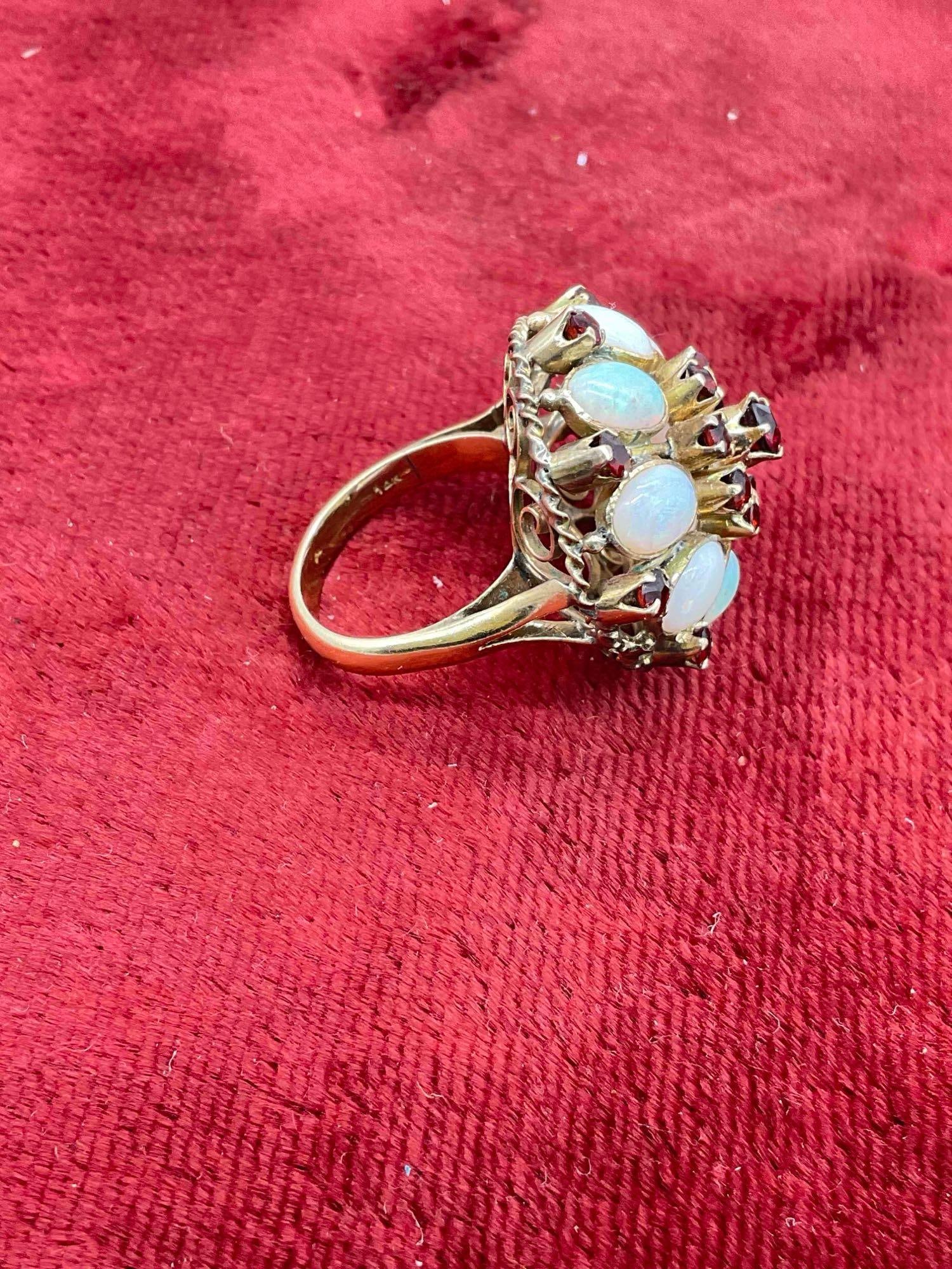 Stunning MC Bombe style 14K gold cocktail ring W/ a cluster of 8 opal Cabochons & garnet stones - 4