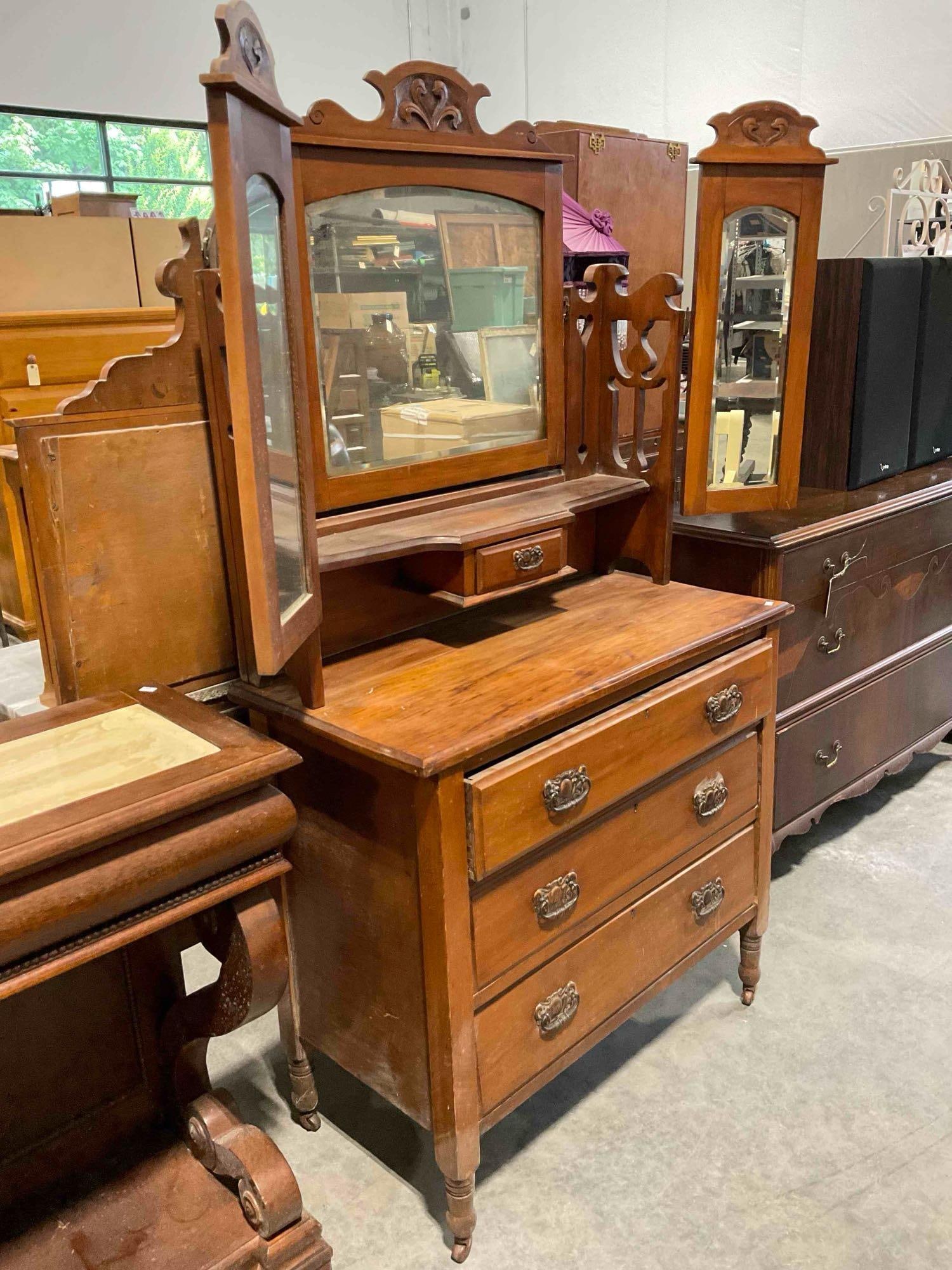 Antique C. 1900 Edwardian Satin Walnut Wood Vanity Dresser w/ Fold Open Triple Mirror. See pics. - 3