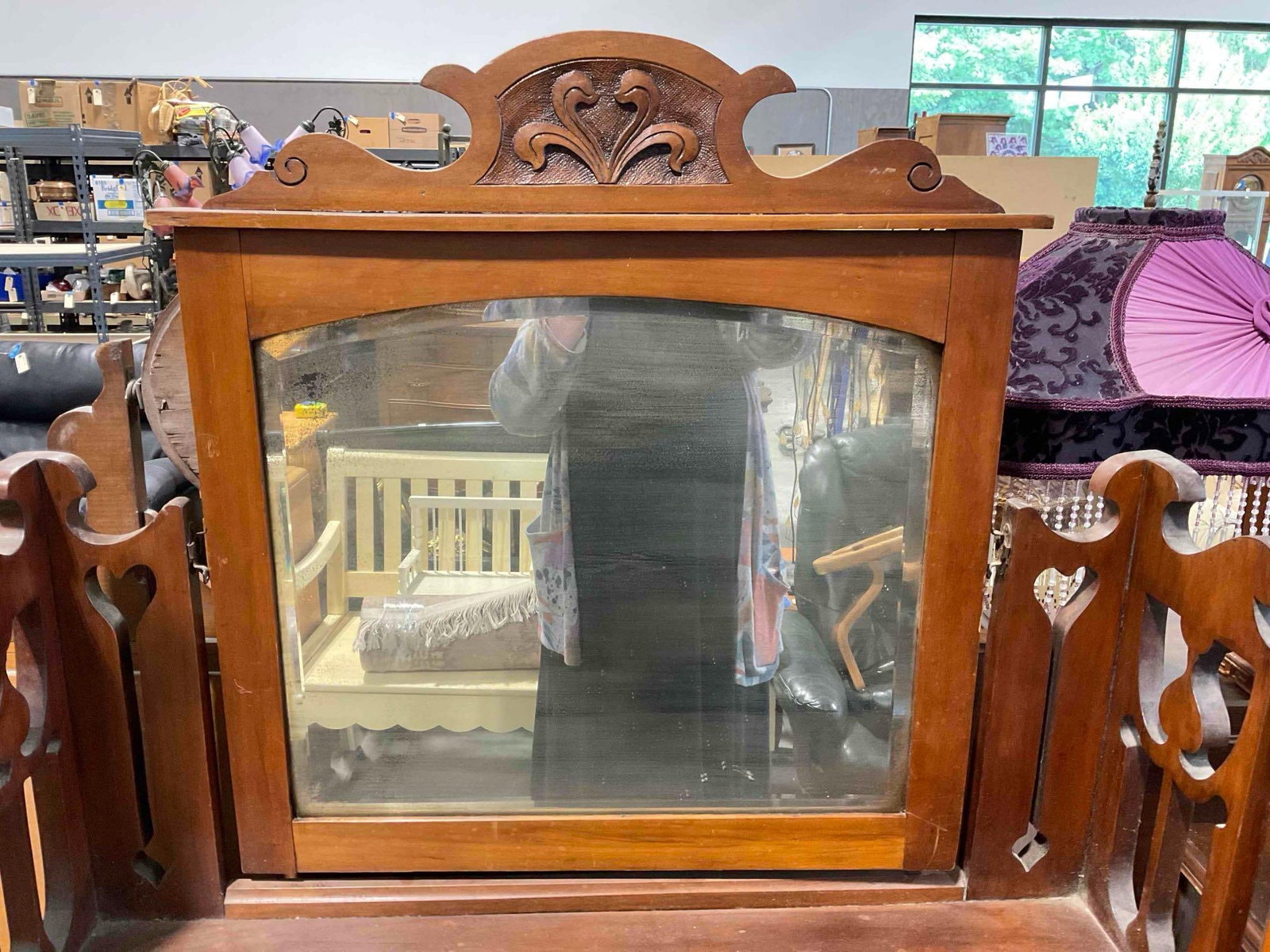 Antique C. 1900 Edwardian Satin Walnut Wood Vanity Dresser w/ Fold Open Triple Mirror. See pics. - 4