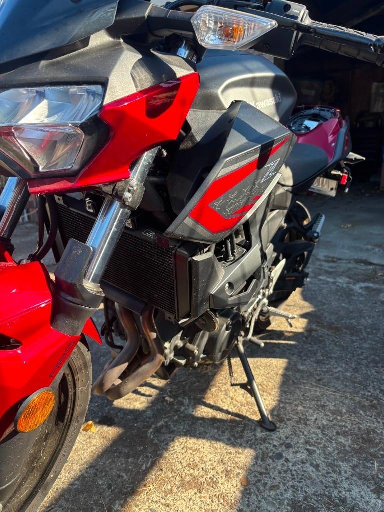2021 Kawasaki ER400-Z400 Sport Motorcycle w/ only 3779 miles, 2nd owner, good condition! - 13