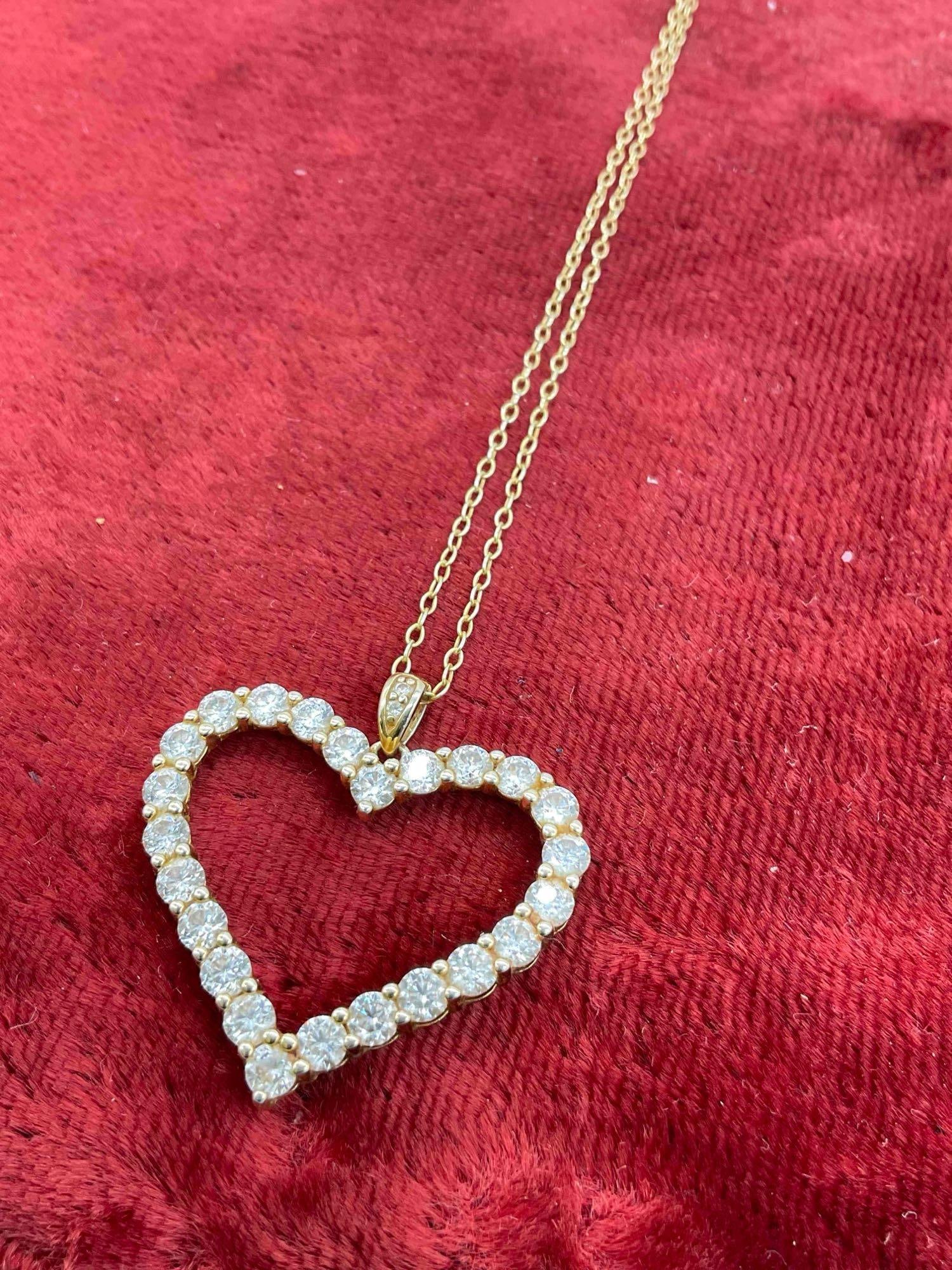 Stunning .925 Vermeil 18" neclace & Vermeil Heart pendant Surrounded W/ Approx 25 Briliant Diamonds - 2