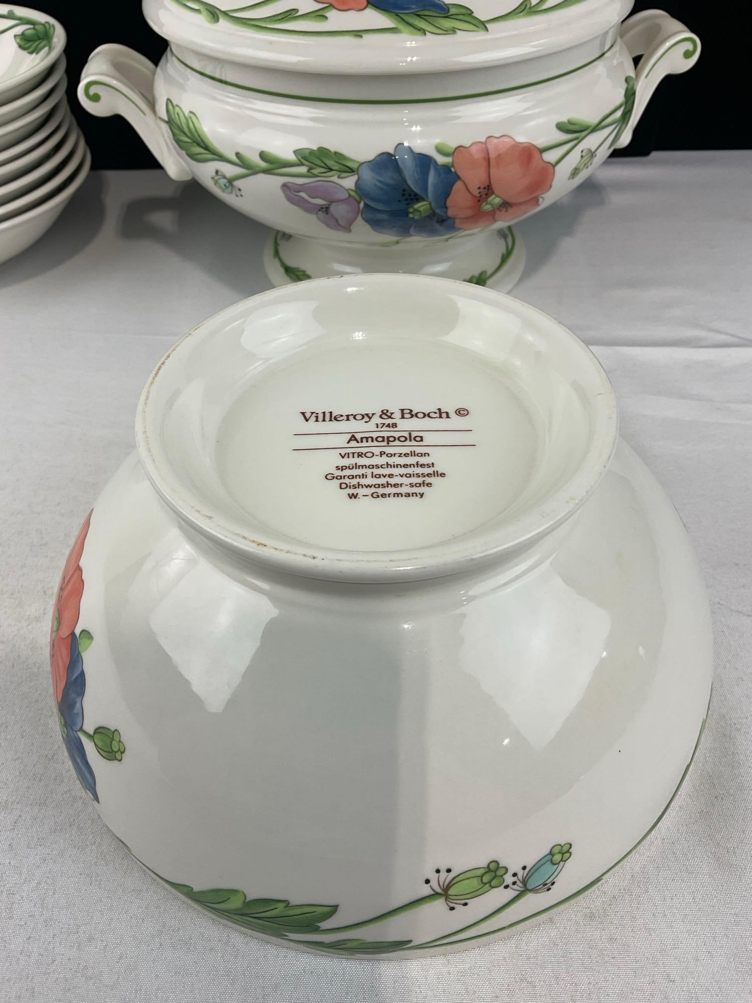 Villeroy & Boch China Amapola pattern, Fruit Bowl, Soup Tureen w/large lid & 8 small bowls - 3
