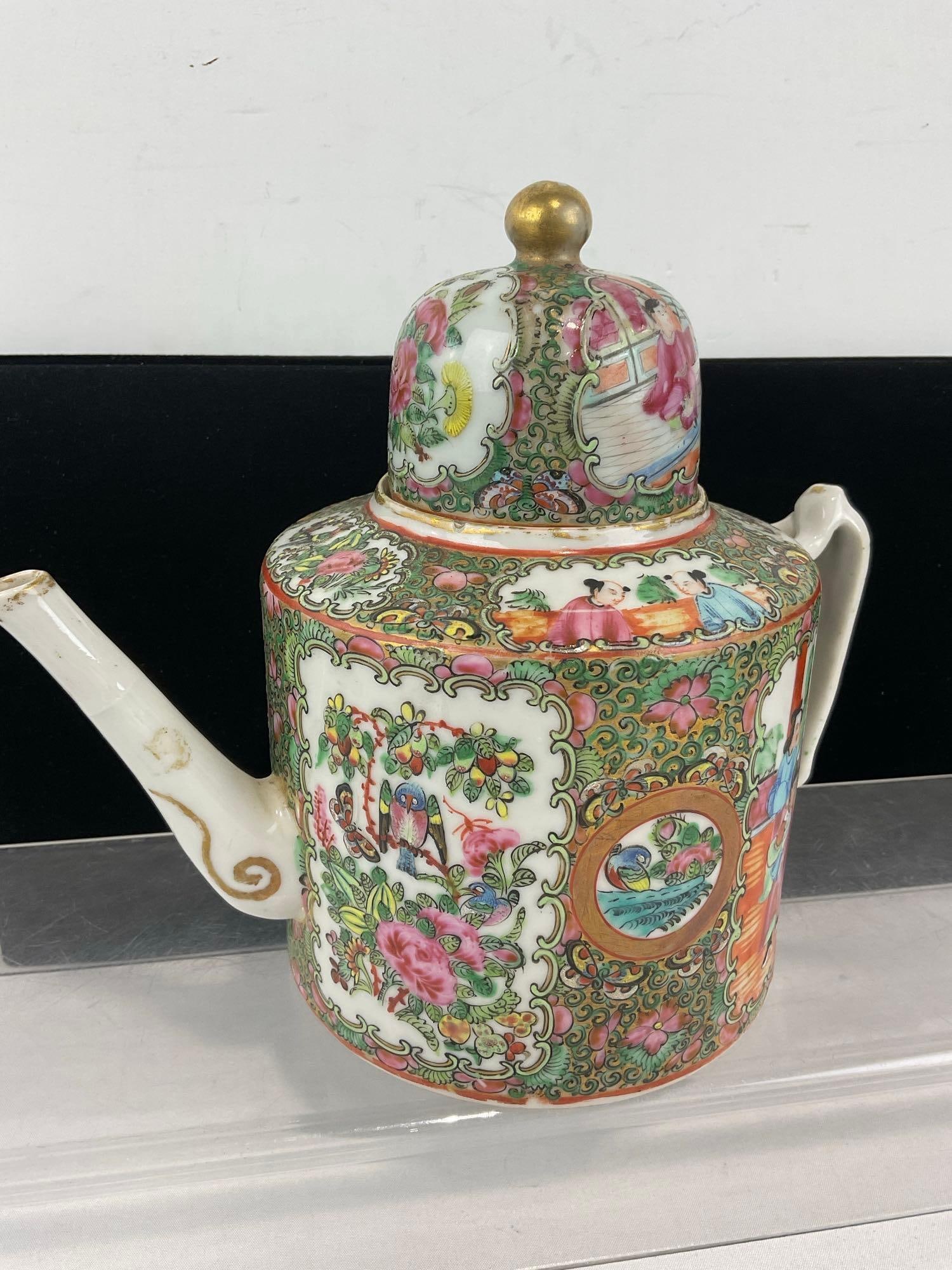 Antique 19th Century Canton Chinese Famille Rose Medallion porcelain teapot w/Dome Lid, 8x10x6 inch - 2