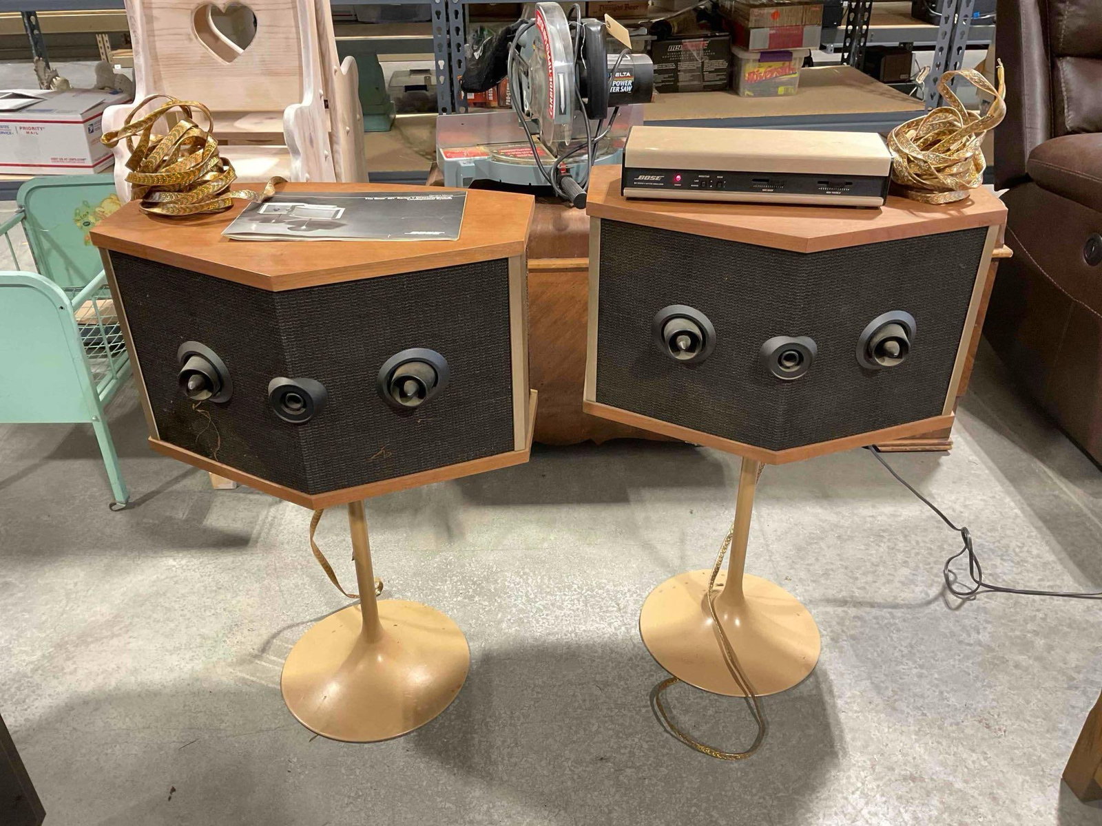 Pair of Vintage Bose 901 Series V Direct/Reflecting Loudspeaker System w/ active equalizer & stand - 2