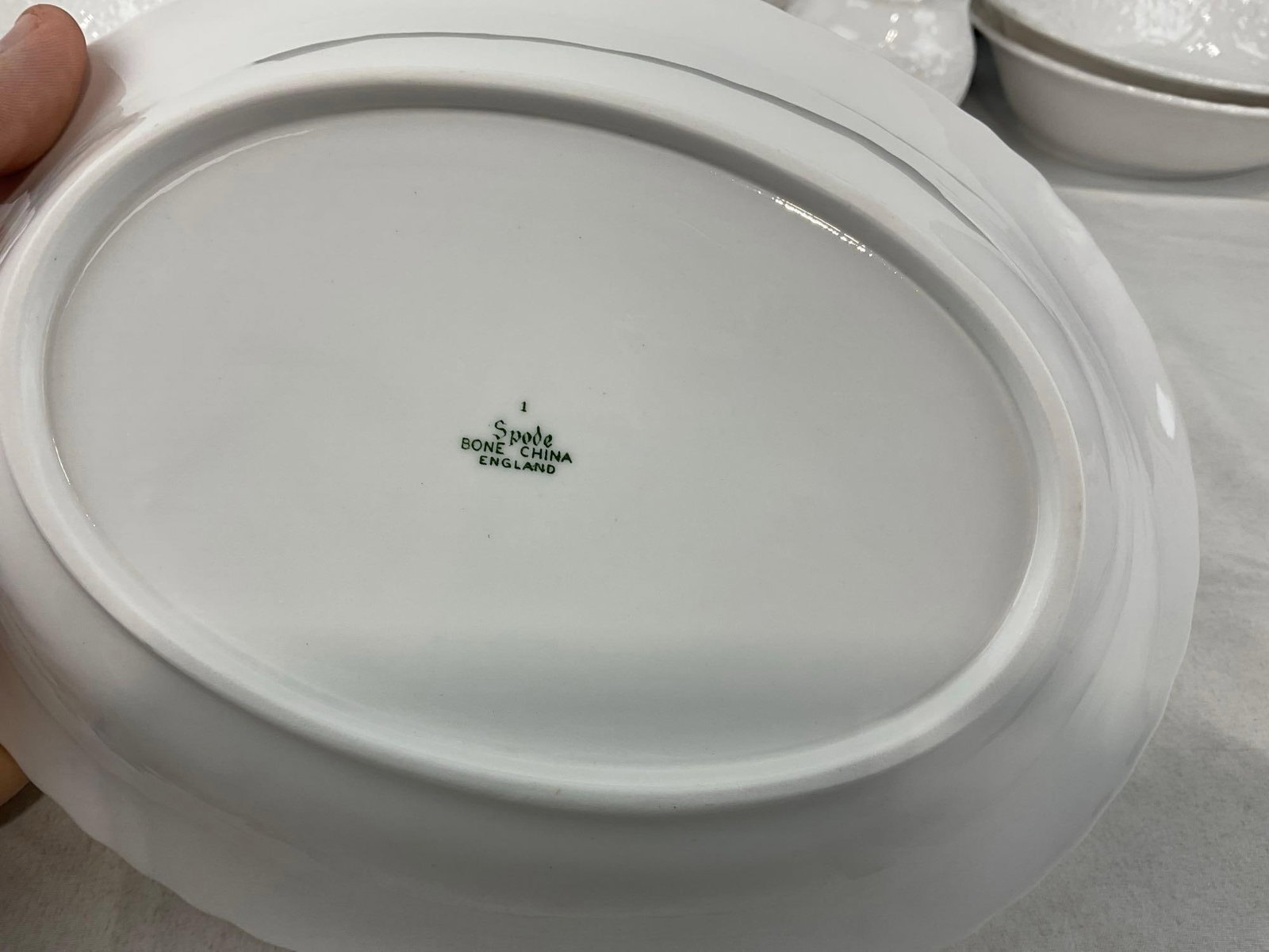Spode China Savoy White Pattern, Cabbage Leaf design, 19 pieces - 4