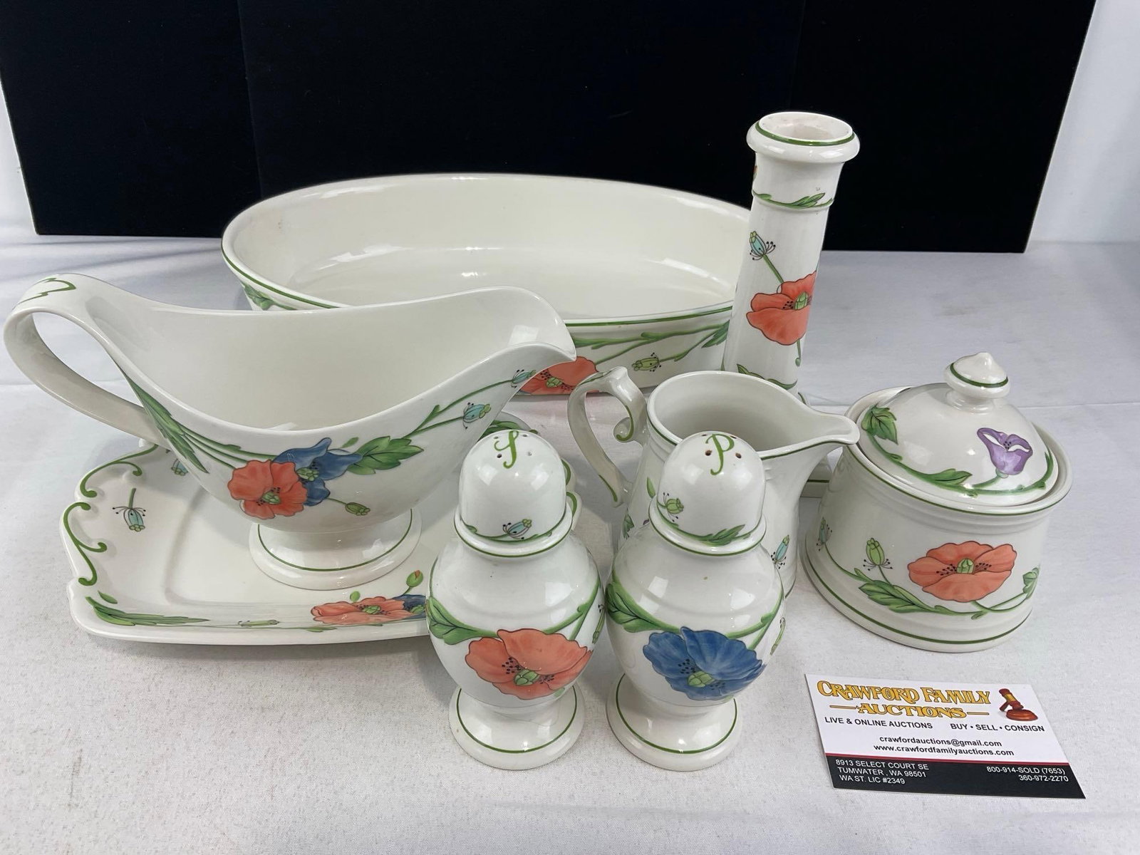 Villeroy & Boch China Amapola pattern, Casserole Dish, Gravy boat & dish, S&P Shakers, Cream & Su...: Also a candleholder. See pics for condition. Measures approx 7h x 14w x 9d inches. E-6620
