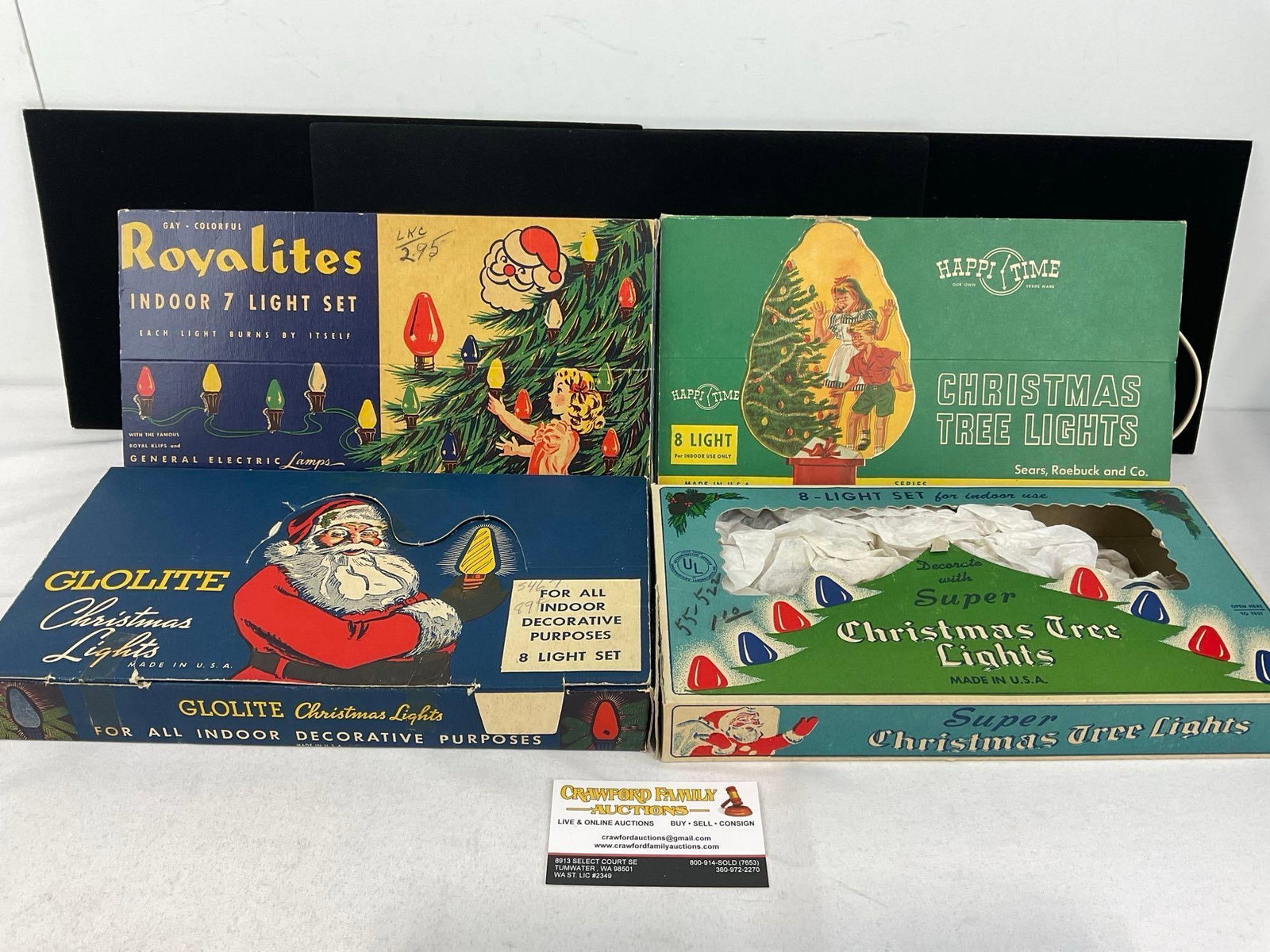 4 Vintage Christmas Tree Light Sets, Royalites, Glolites, HappiTime & Super, in original boxes: See pics for condition. Measures approx 8h x 13w x 7d inches. E-6160