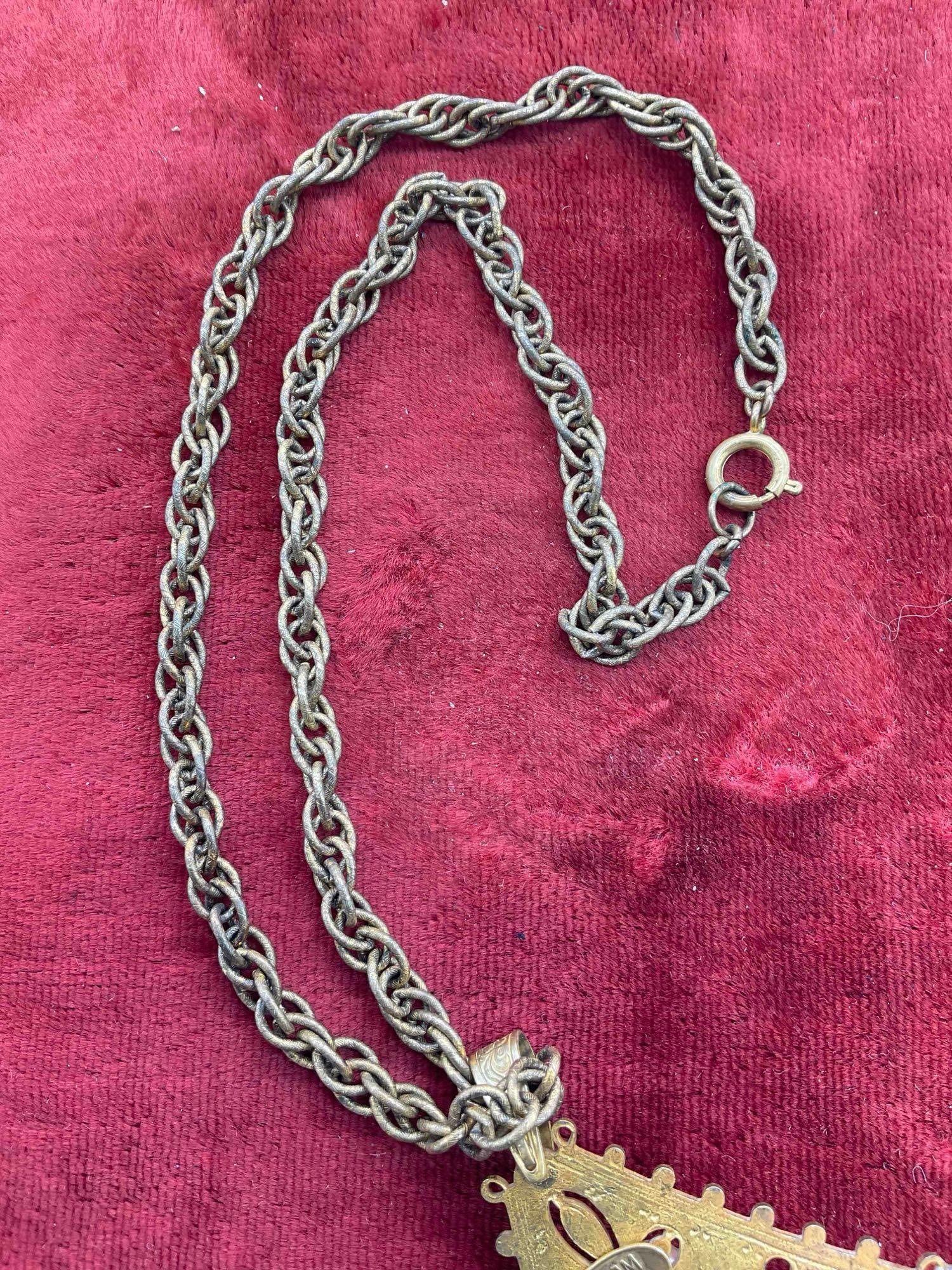 Mid Century Miriam Haskell Signed 18" Original necklace w/ Signed pendant & faux pearls - 4