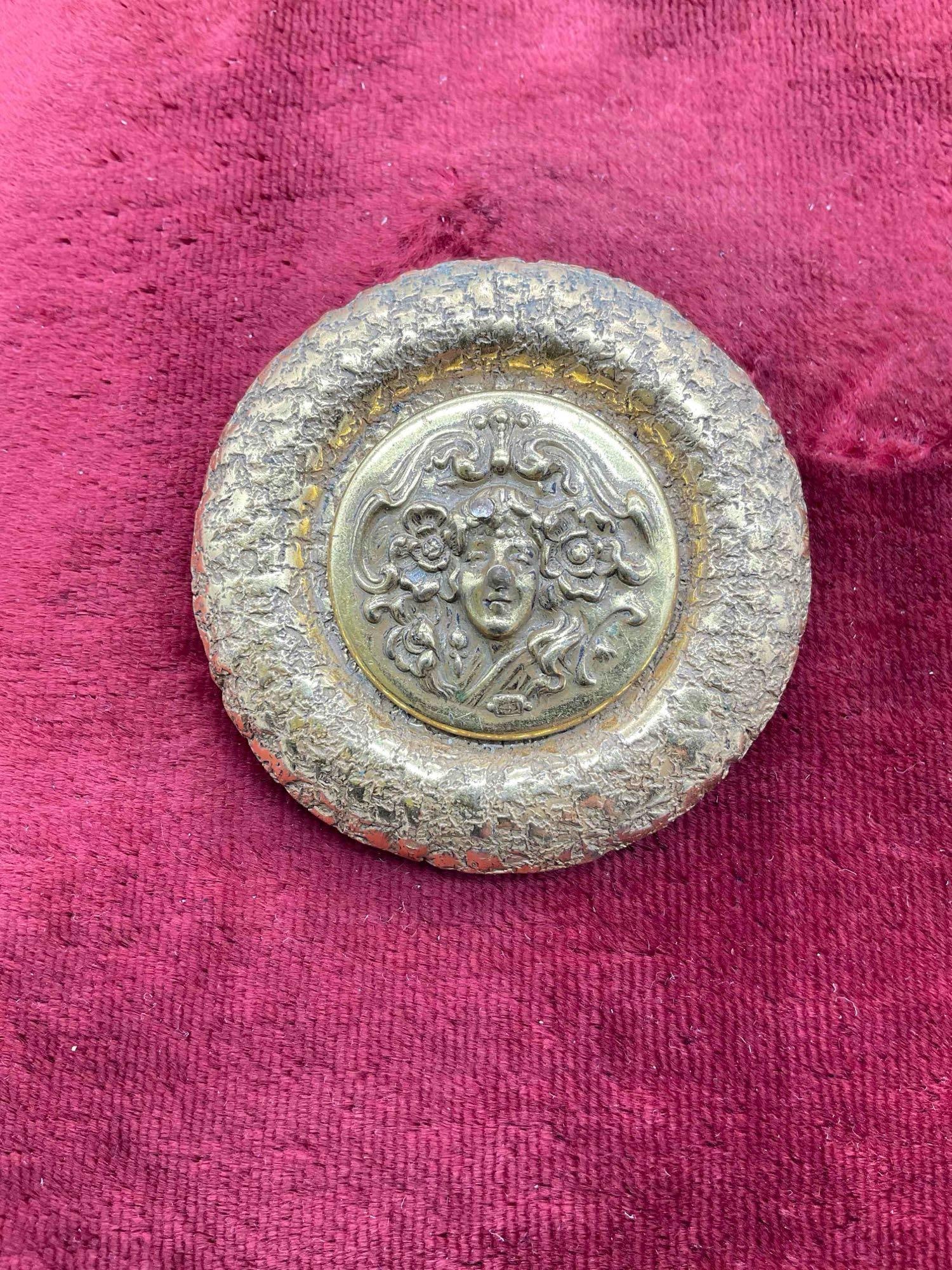 Mid Century Miriam Haskell Signed Gold toned Brooch Russian gold plating designed By Frank Hess: c-6630 2" in diameter
