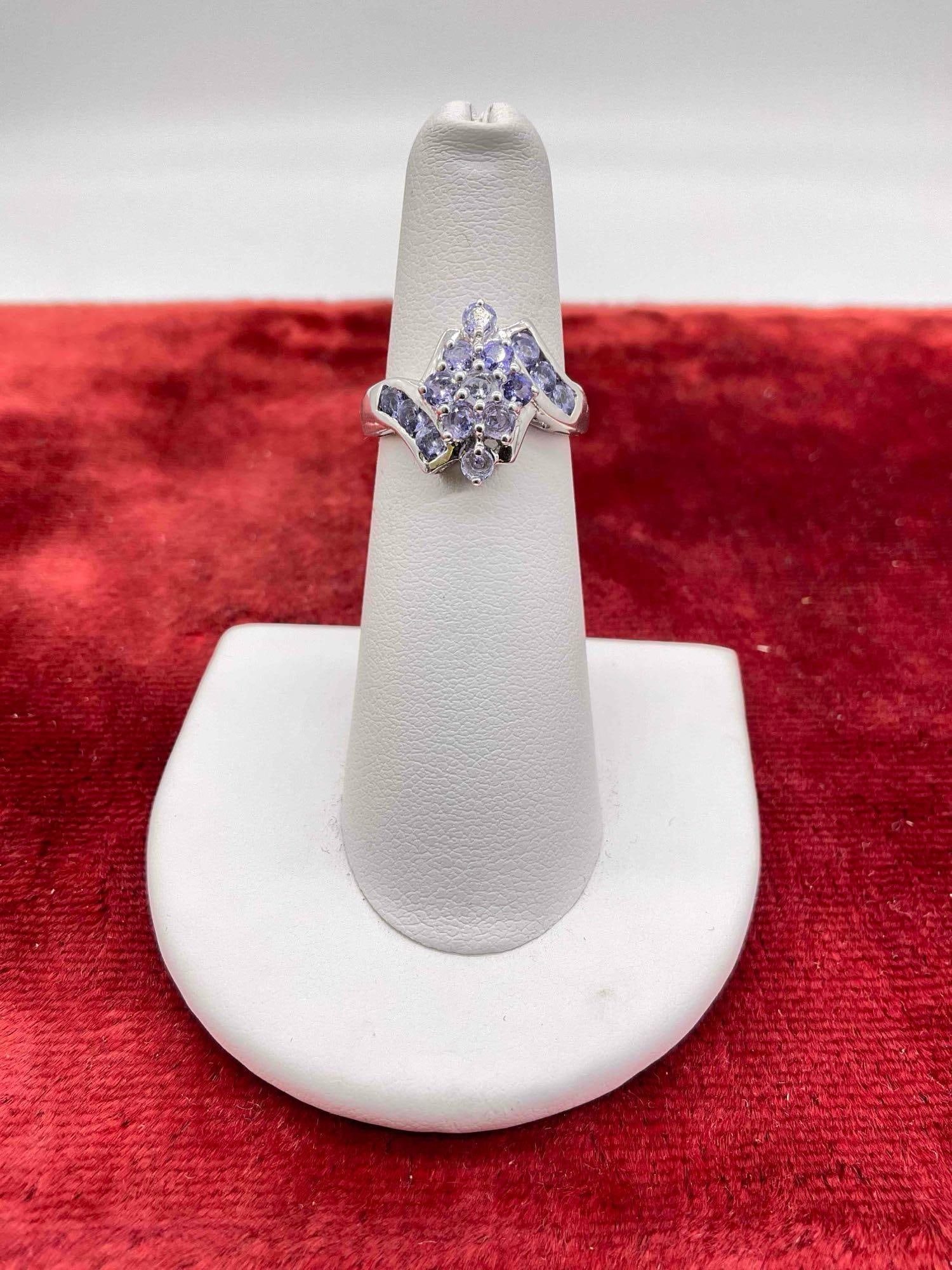 Sterling silver cluster bypass ring feat. Faceted Tanzanite in an ornate Geometric setting: c-6630 sz 5 Nice ring 